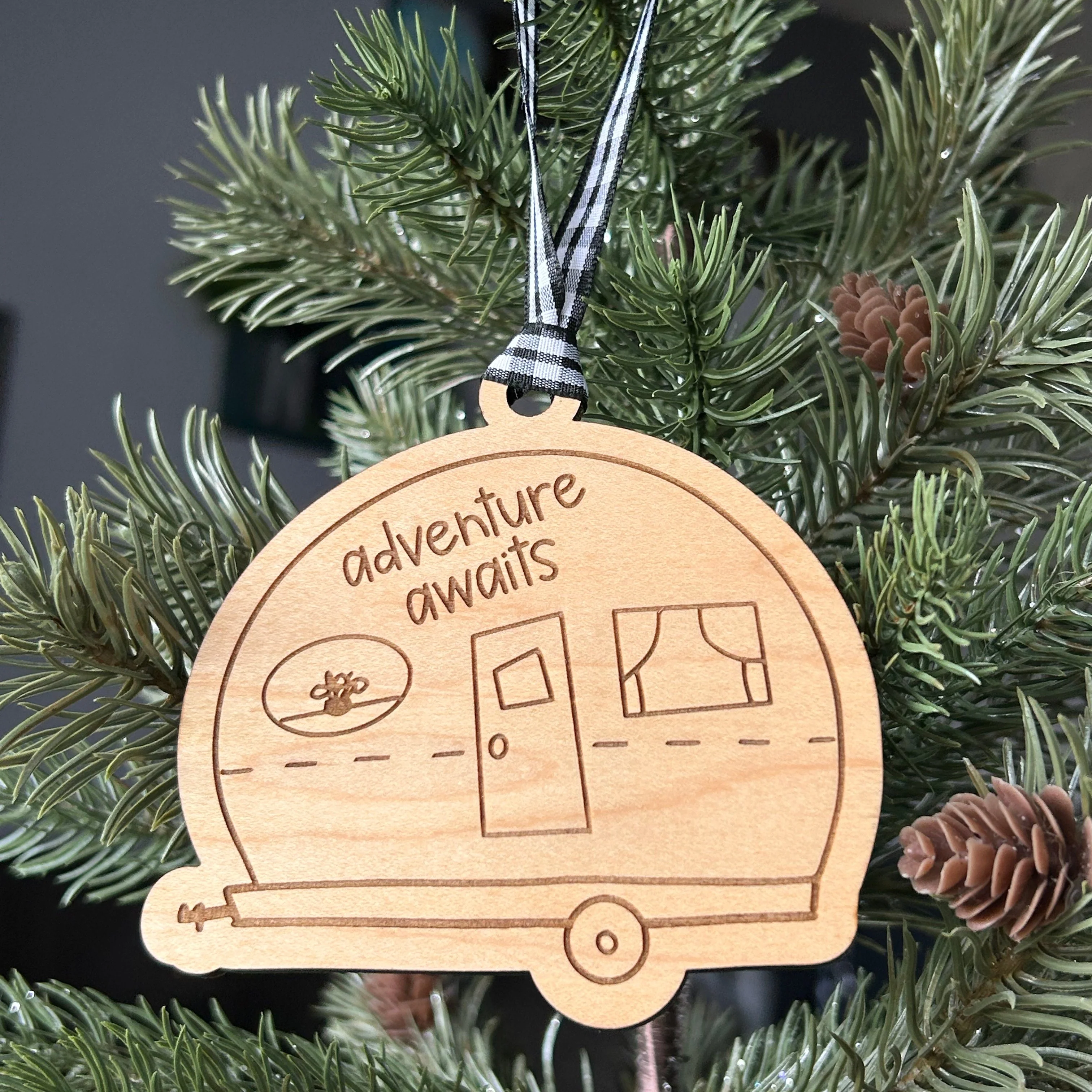 Adventure awaits - camper ornament - Image 3