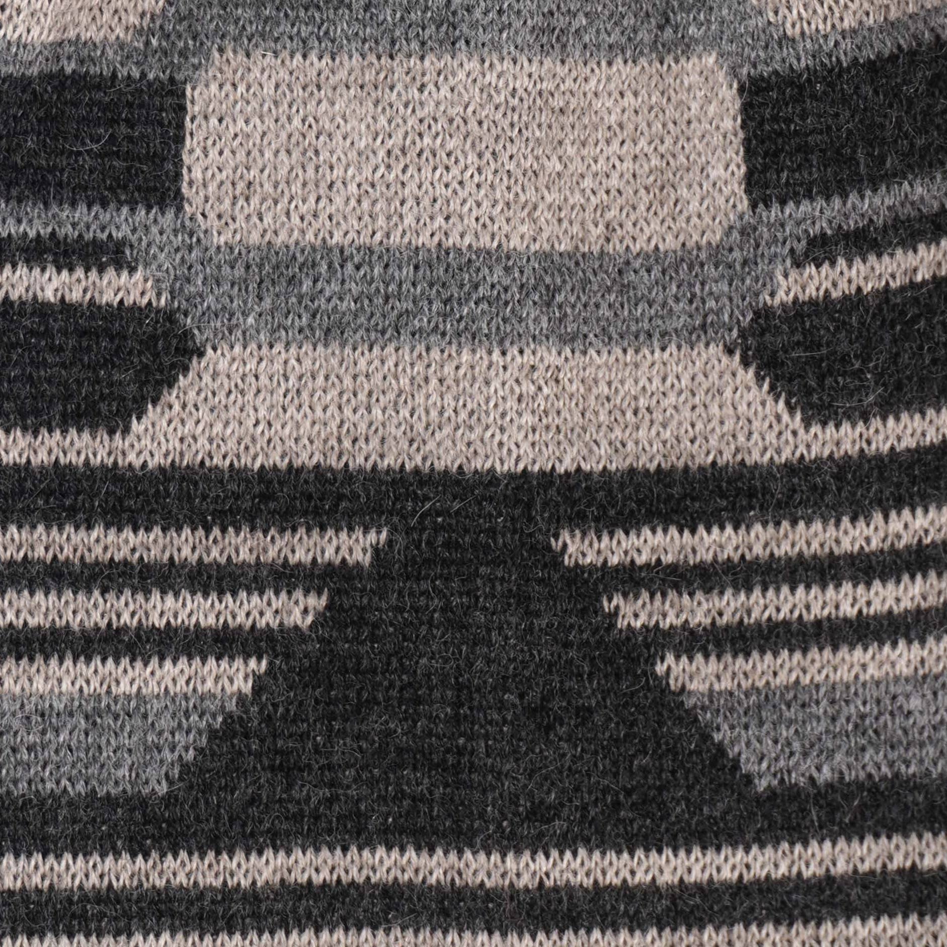 Alpaca Gloves - Incan - Monochrome - Image 3