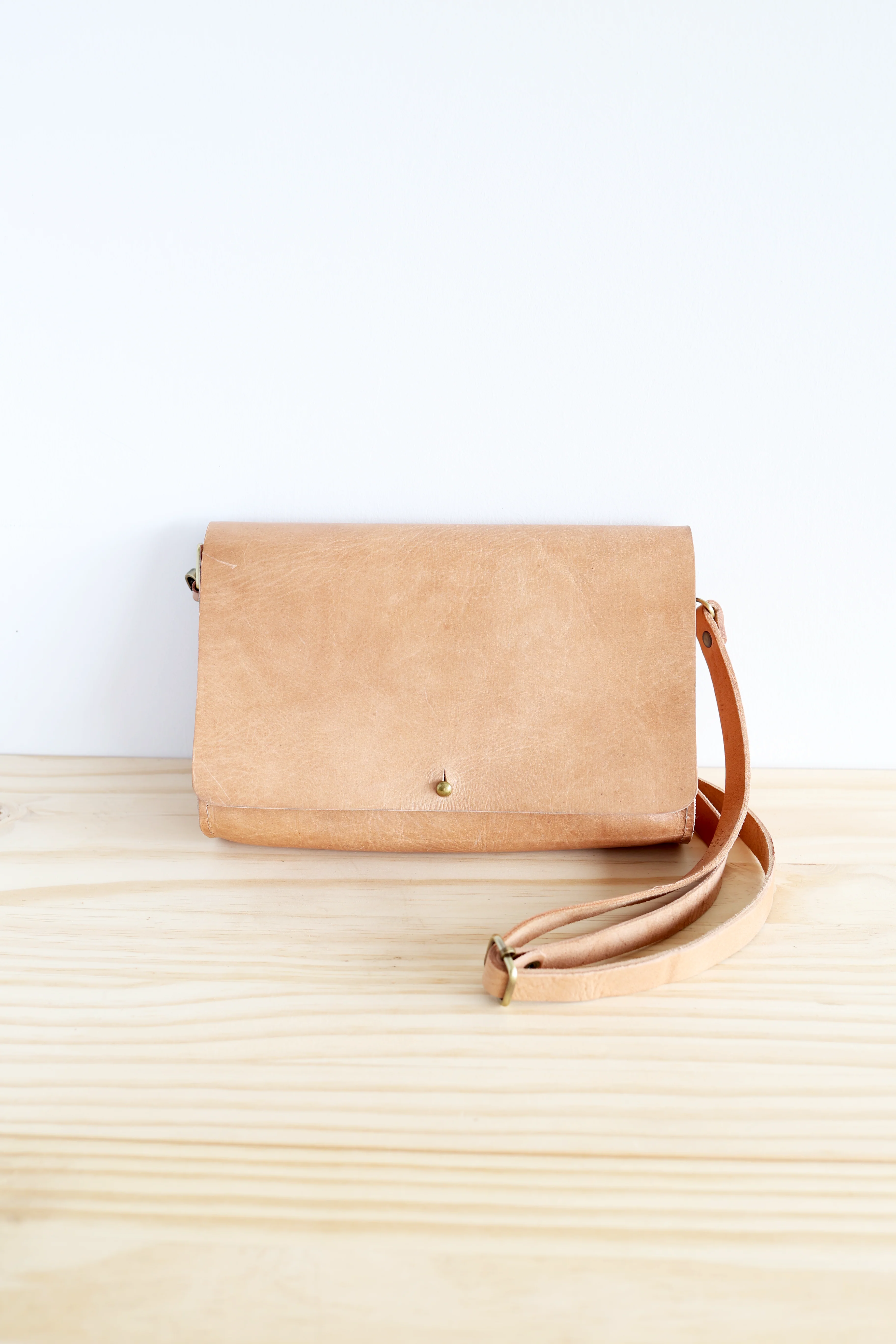 Atlas Crossbody - Image 4