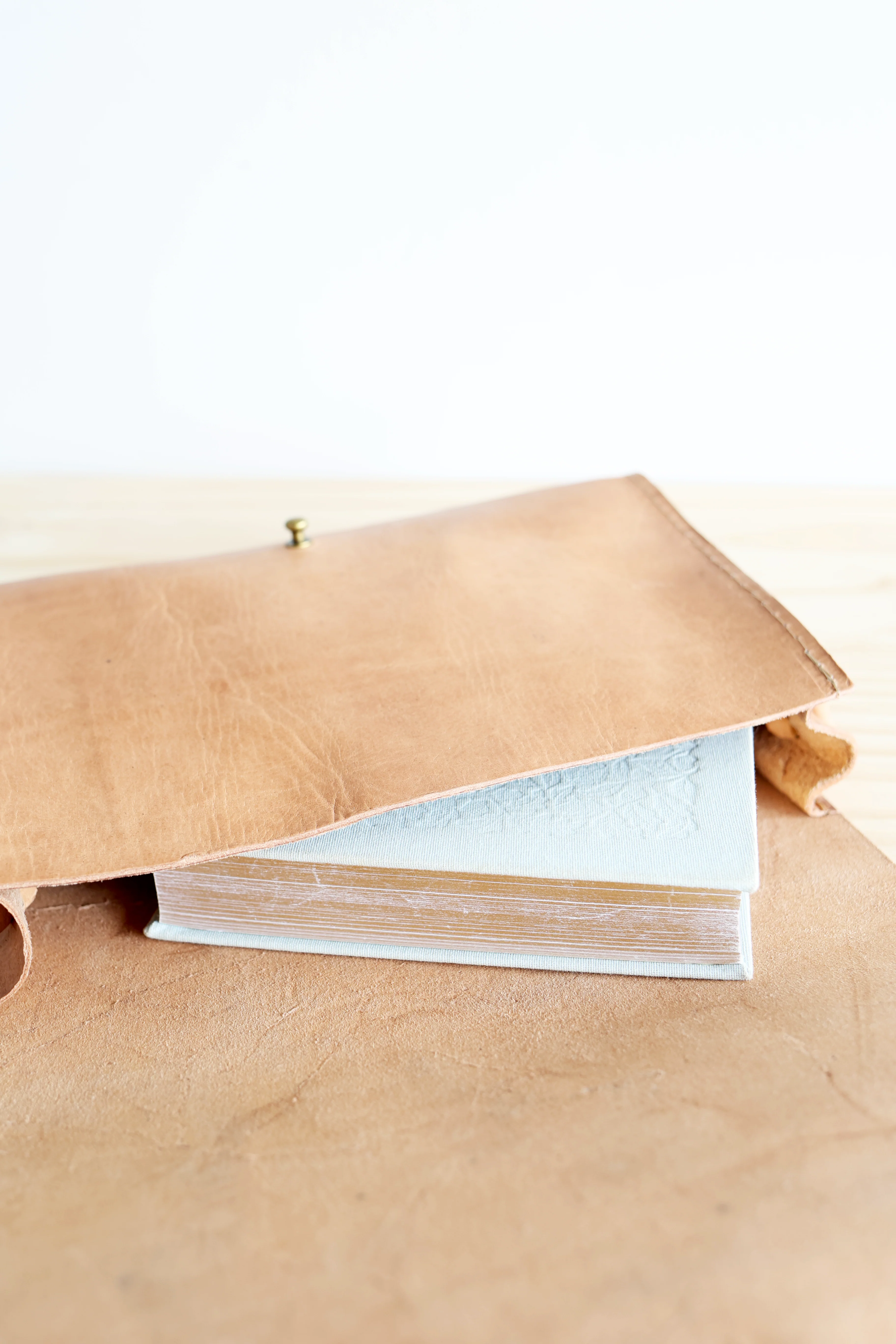 Atlas Crossbody - Image 6