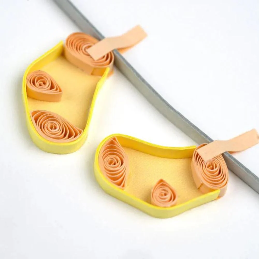 Baby Clothesline Quilled Greeting Card - Image 2