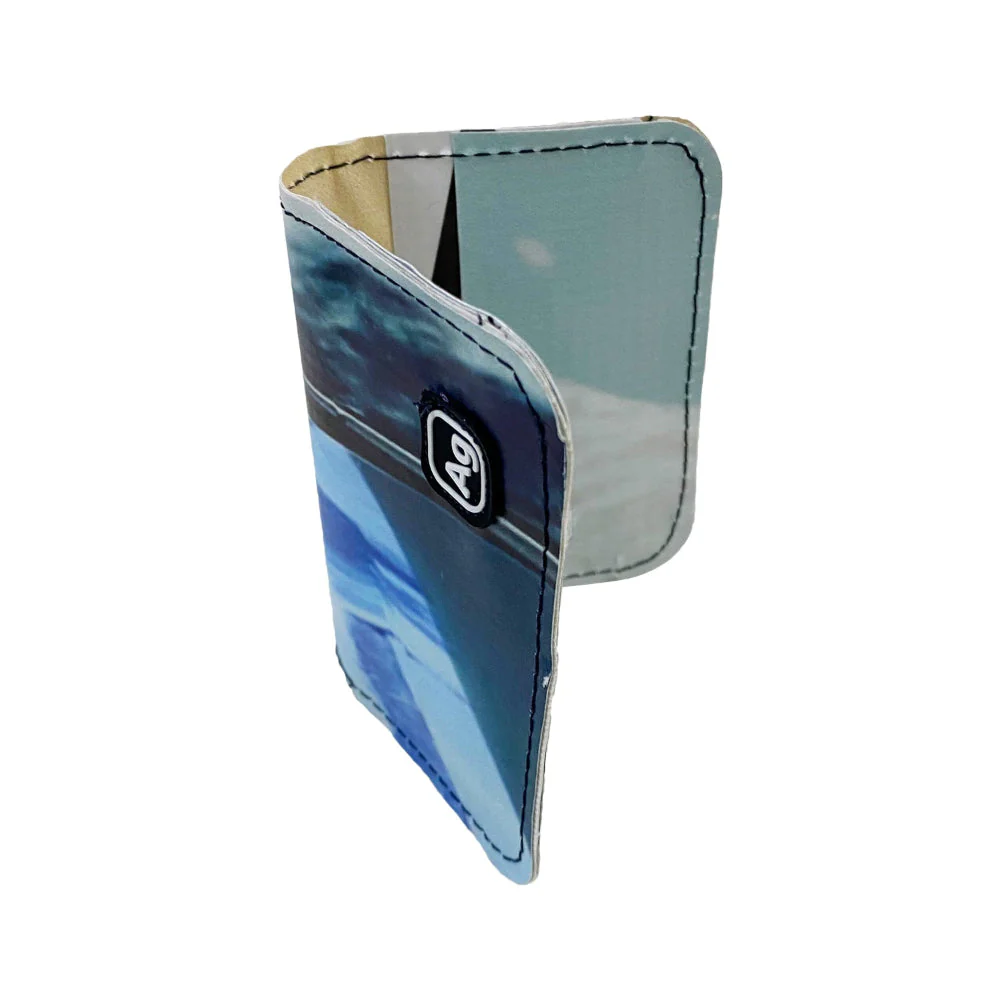Bailey- Sleek Bi-fold Wallet - Image 4