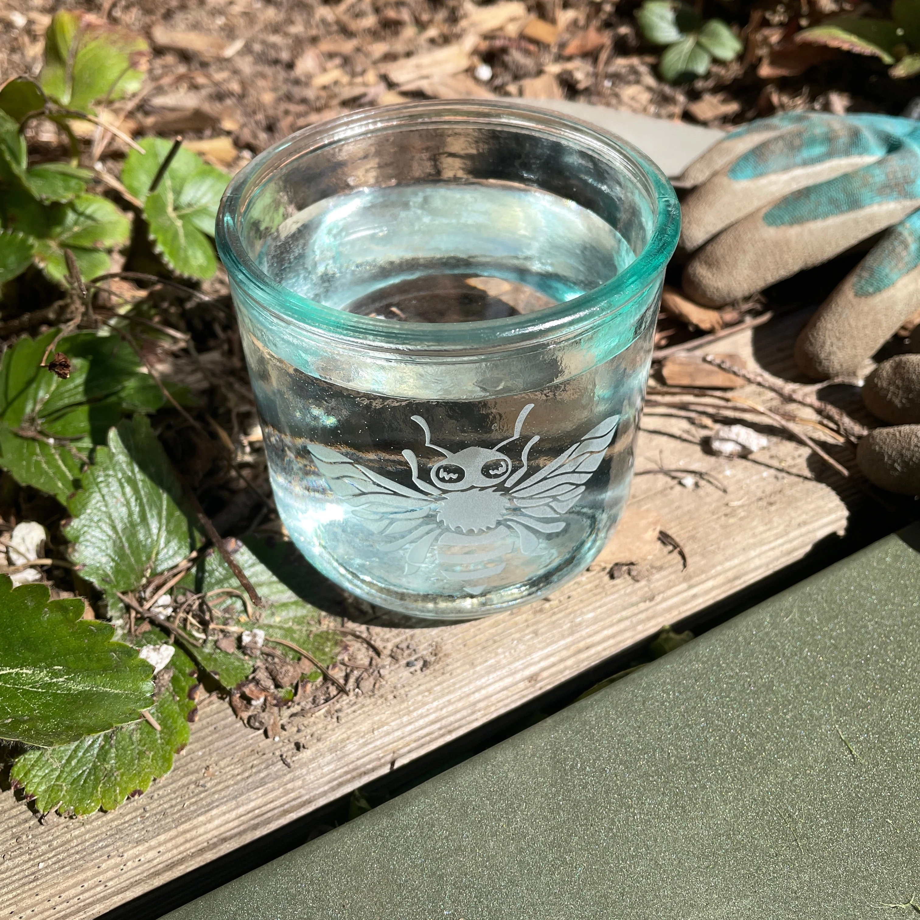 Bee Rustic Recycled Glass Candle Cup - Image 4