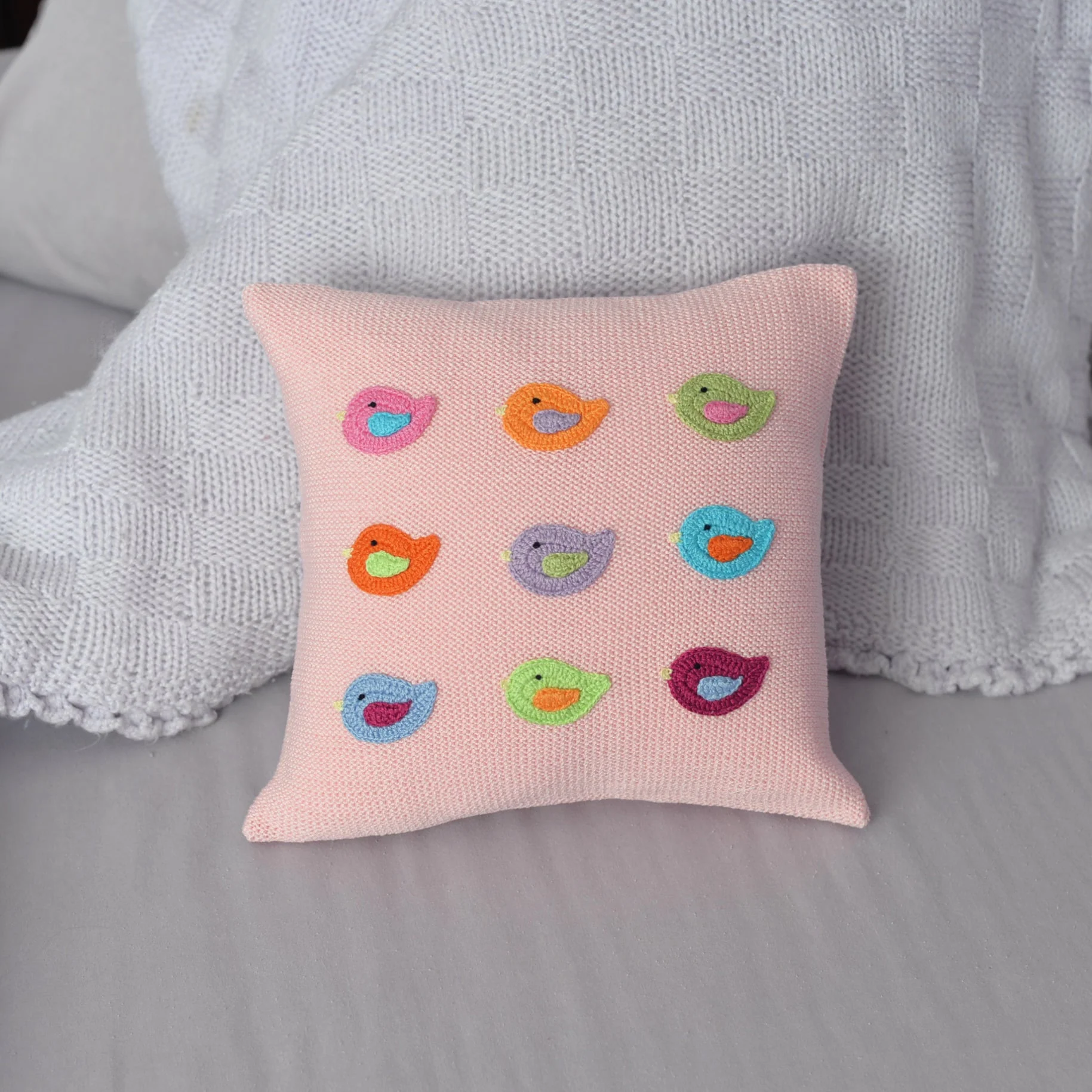 Bird 10" Pillow - Image 2