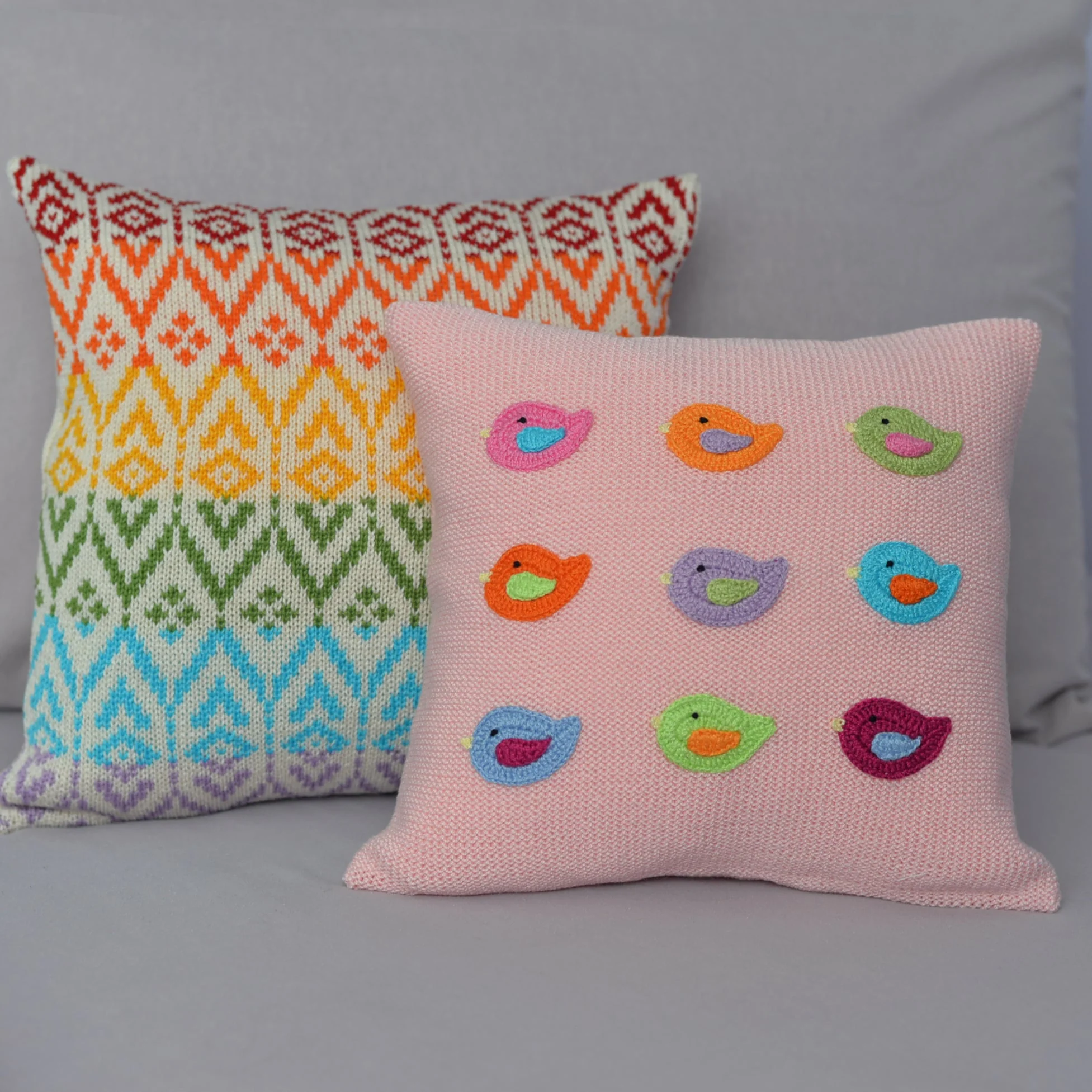 Bird 10" Pillow - Image 3