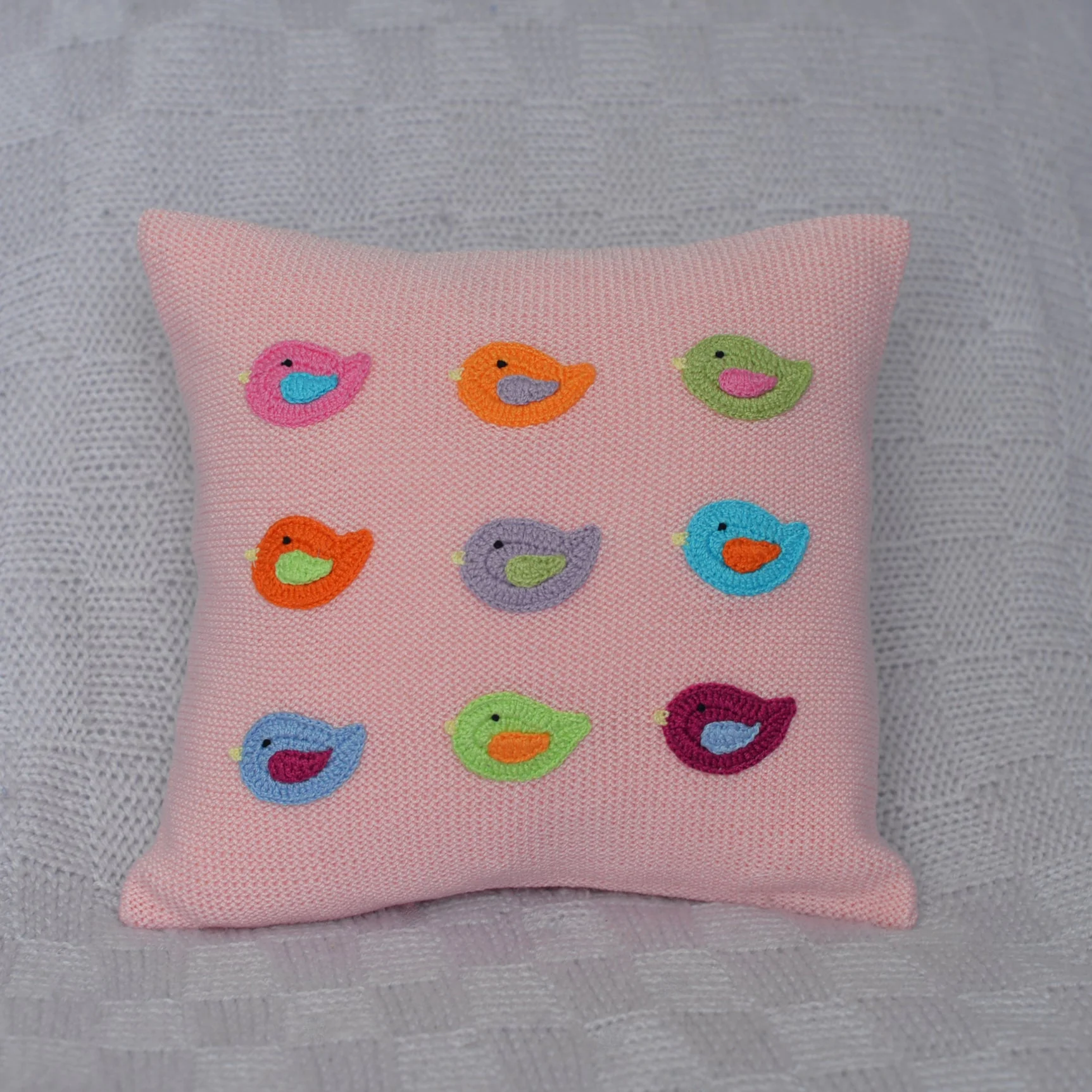 Bird 10" Pillow - Image 4