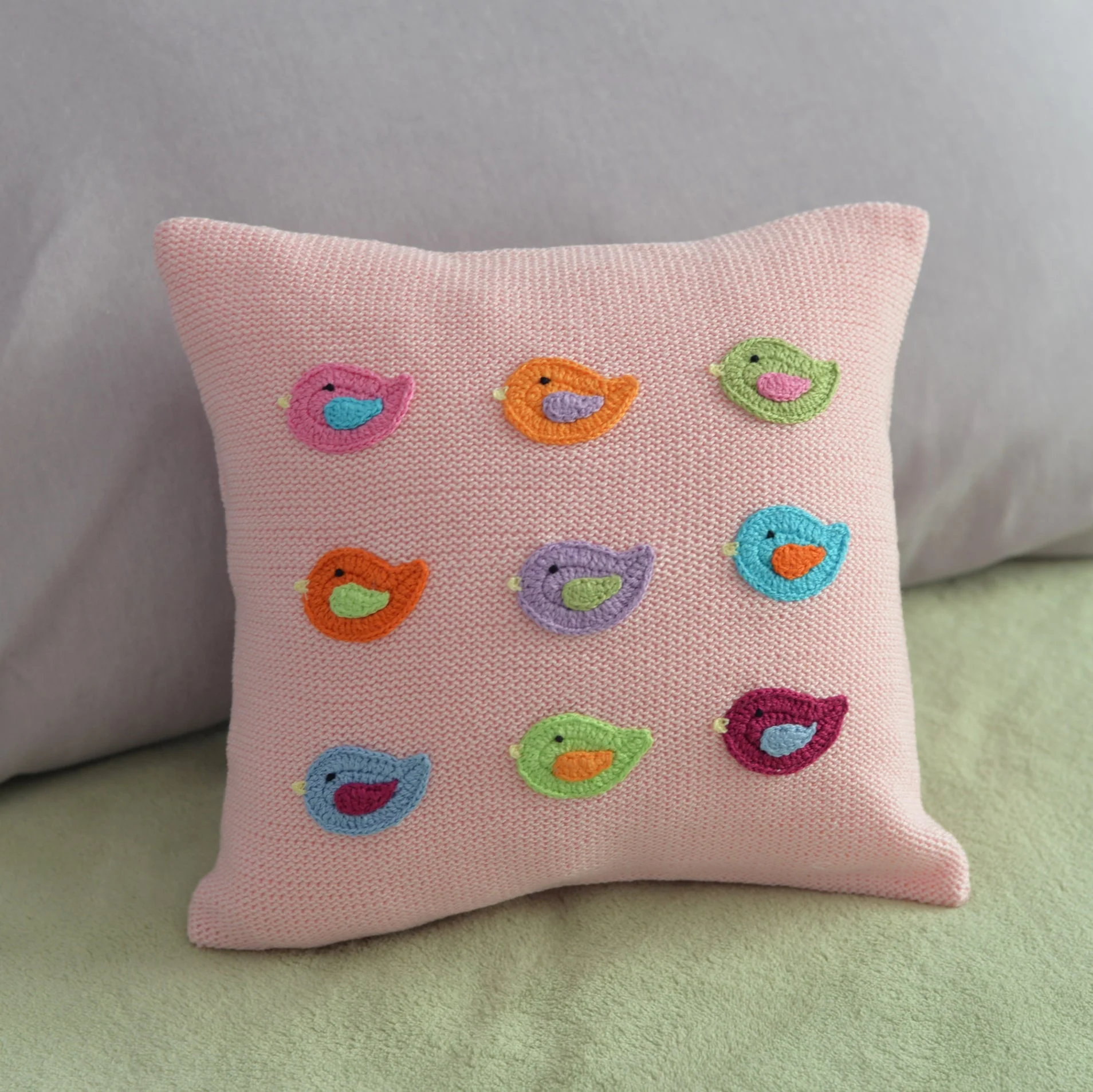 Bird 10" Pillow - Image 5