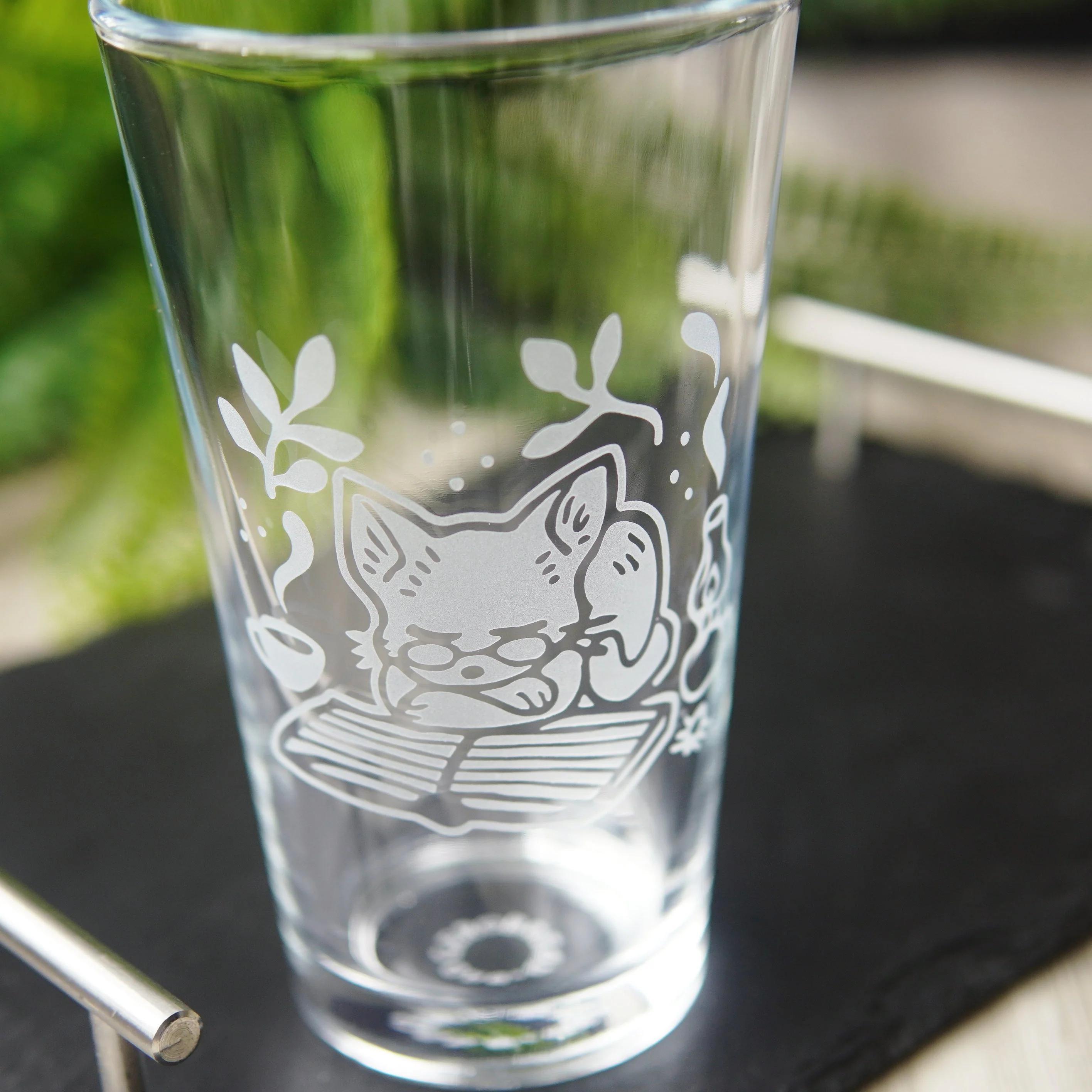 Book Cat Pint Glass - etched glassware - Image 5