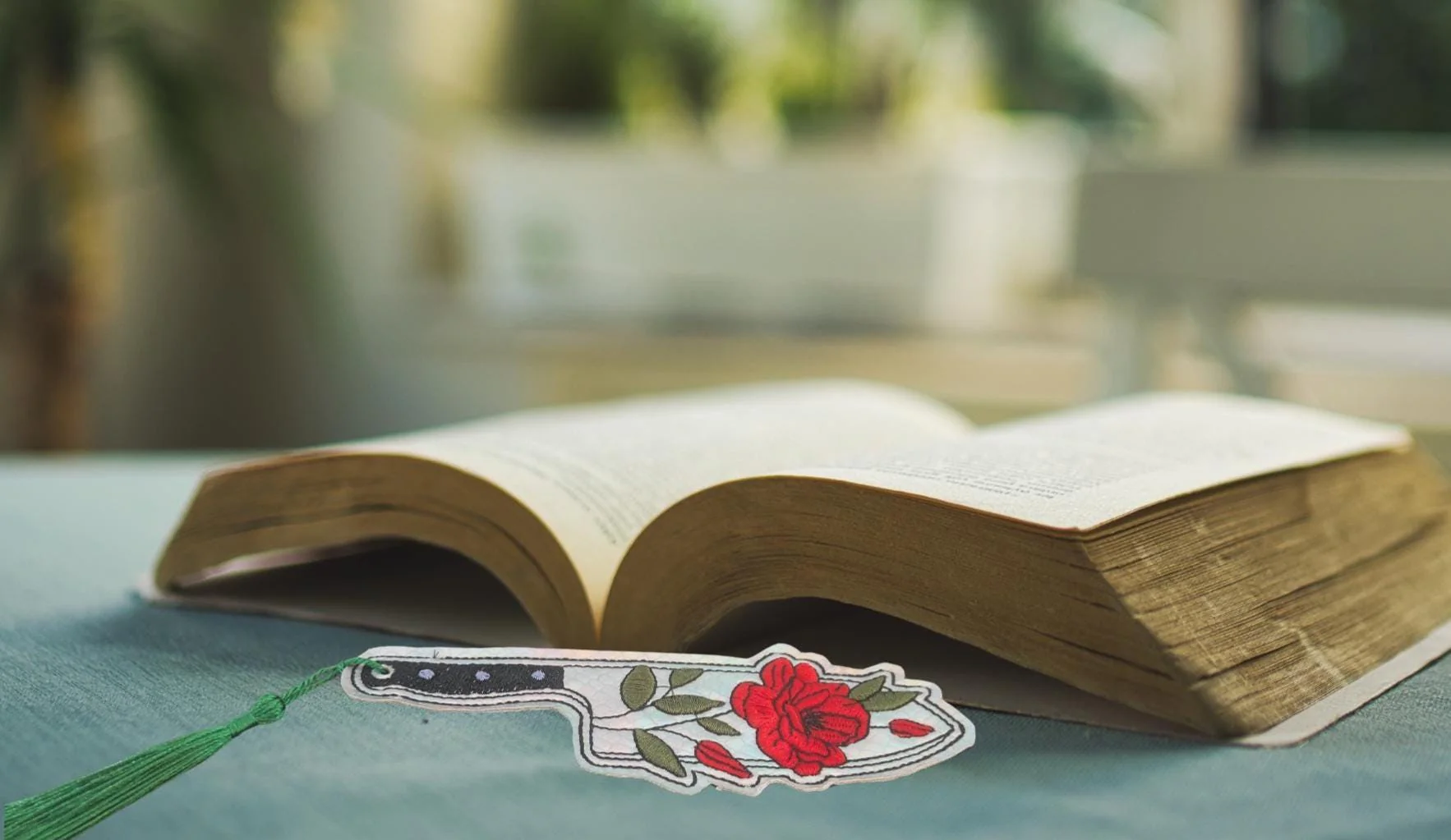 Bookmark: embroidered gift book lover books - Image 4
