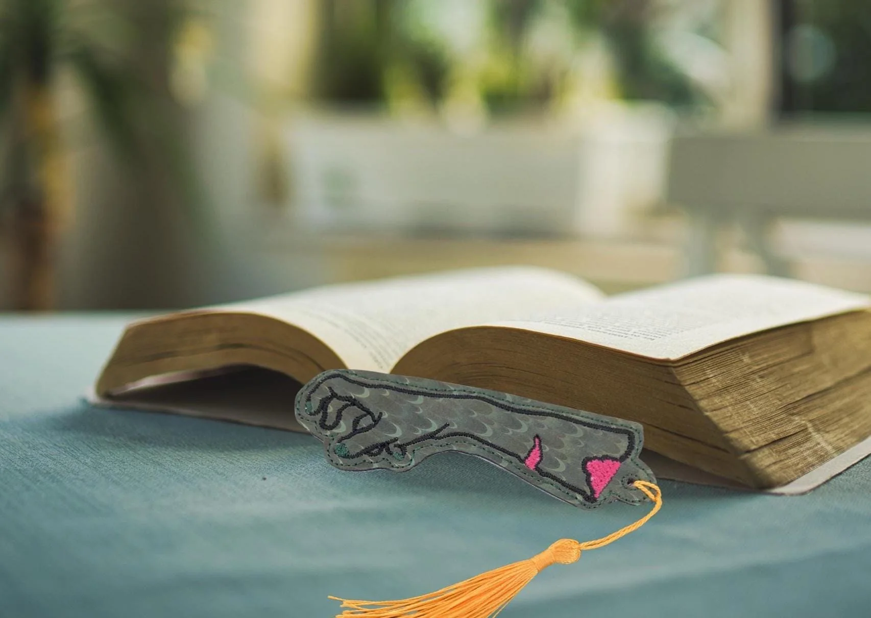 Bookmark: embroidered gift book lover books - Image 5