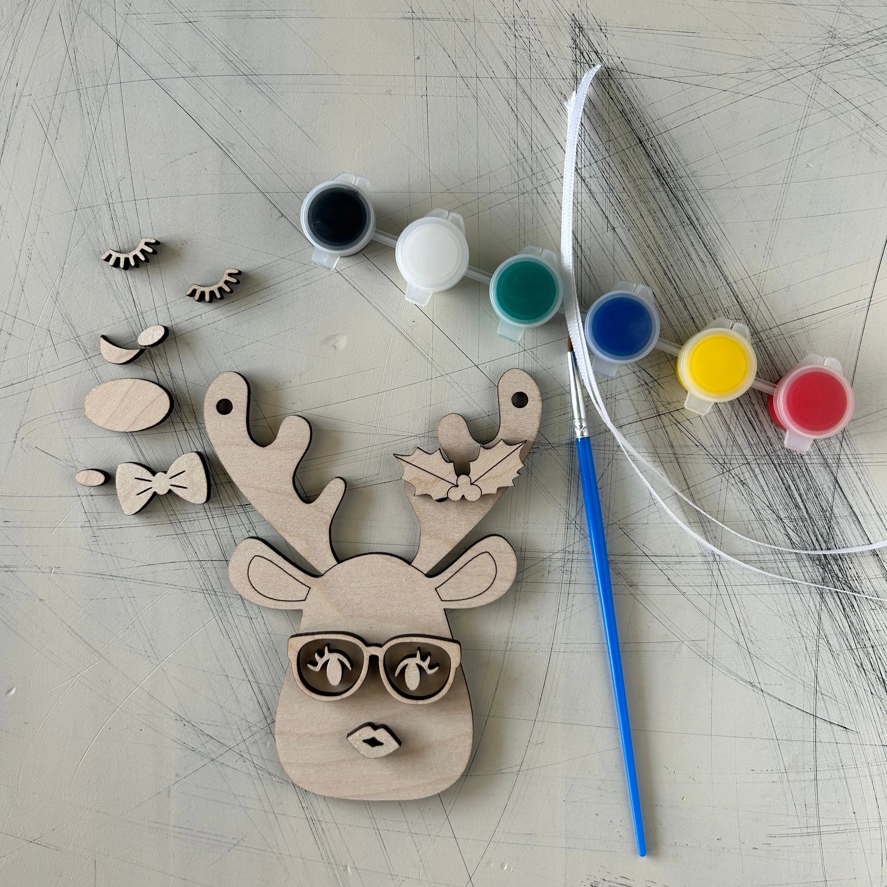 Build Your Own Reindeer Ornament Paint Kit - Image 4