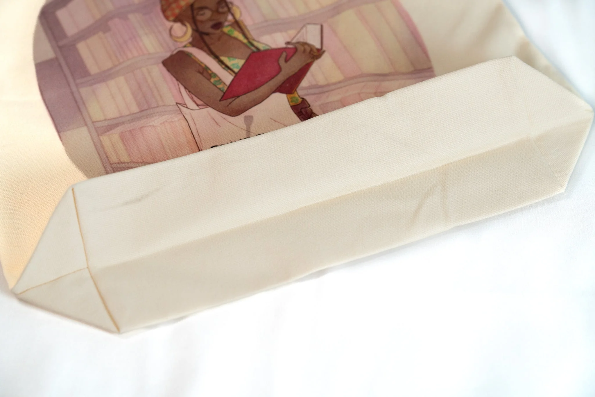 Canvas Tote Bag - Black Girl Reading - Image 4