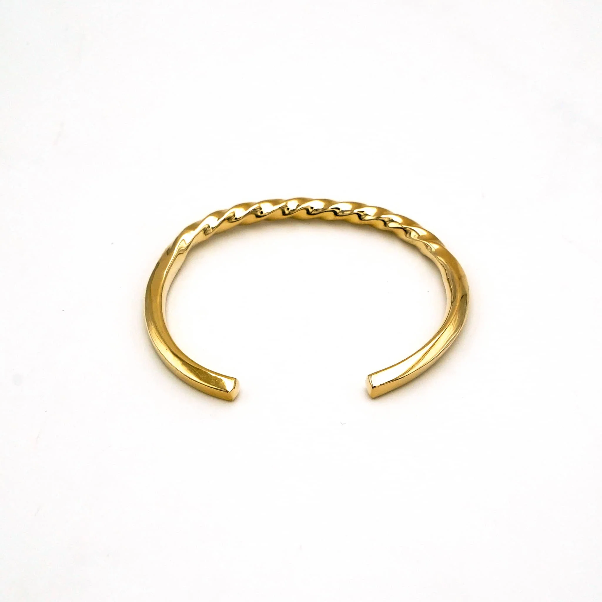 Circular Twist Brass Cuff Bracelet | Uzi - Image 2