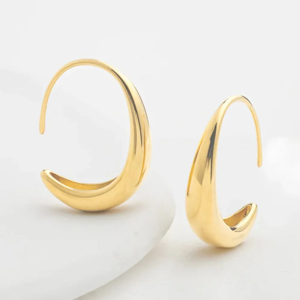 Crescent Moon Thread Drop Earrings - Image 4
