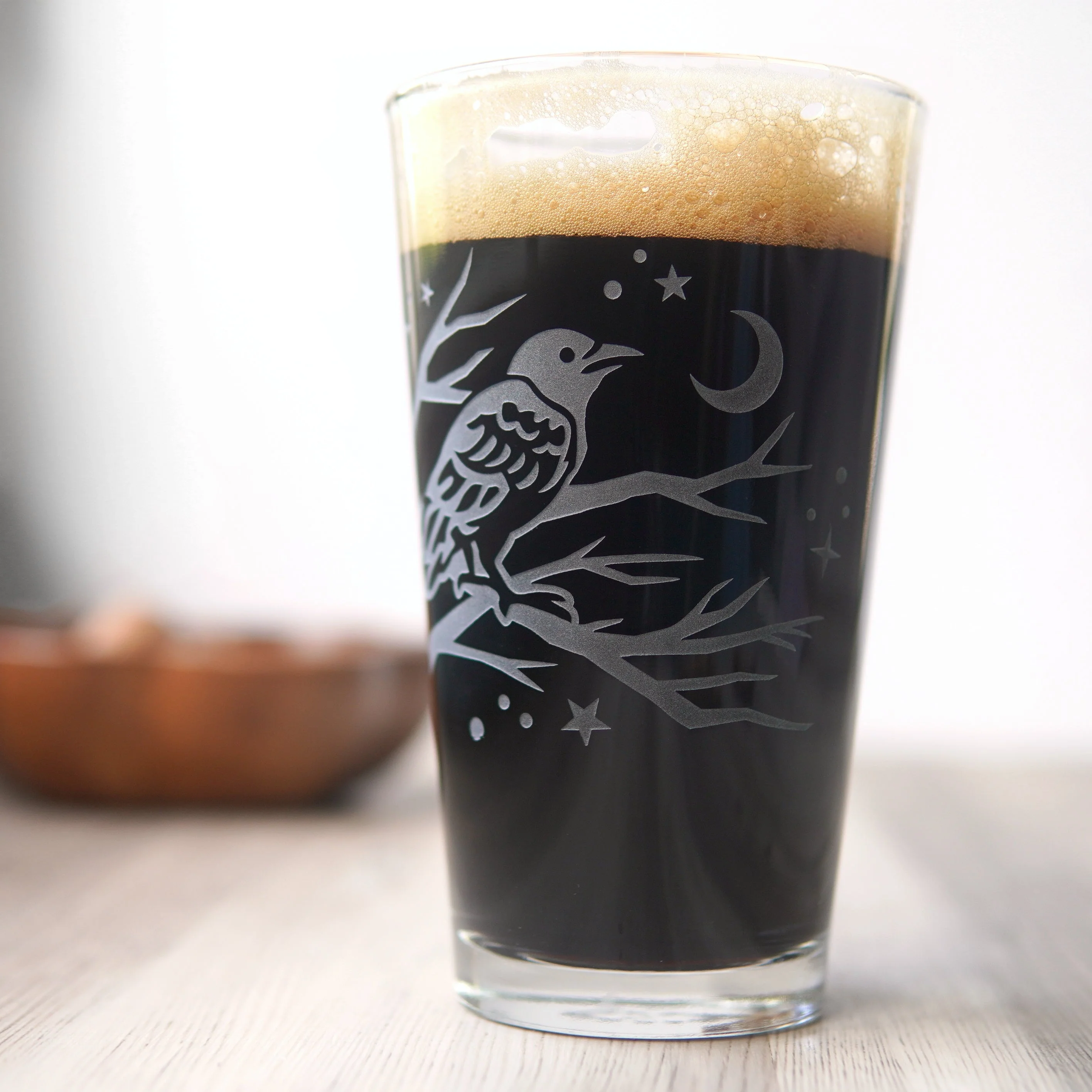 Crow Pint Glass - etched glassware - Image 4