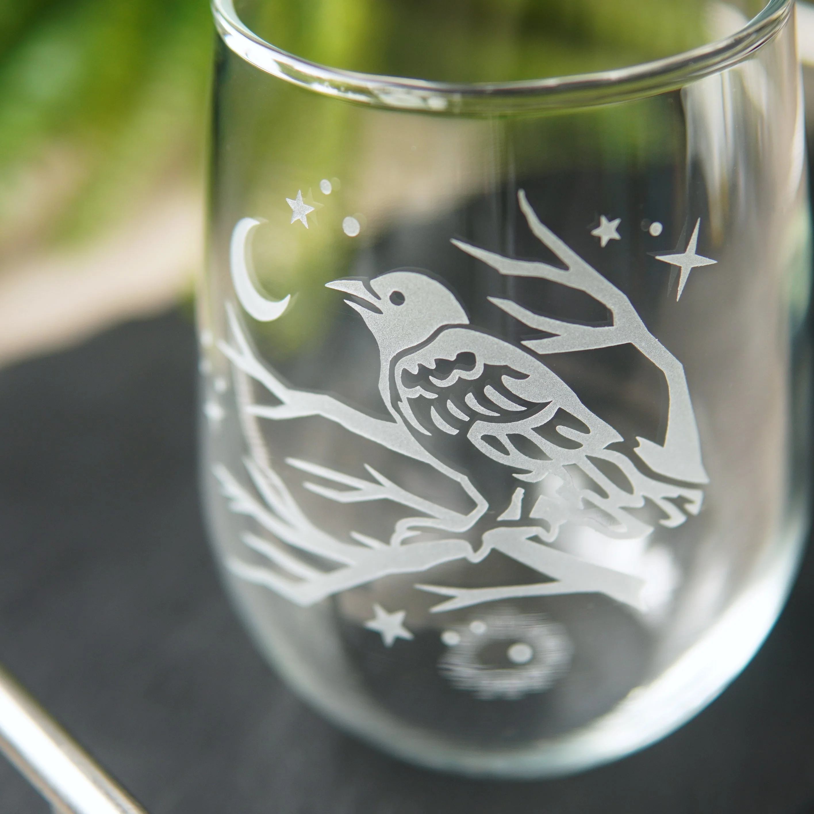 Crow Stemless Wine Glass - etched glassware - Image 3