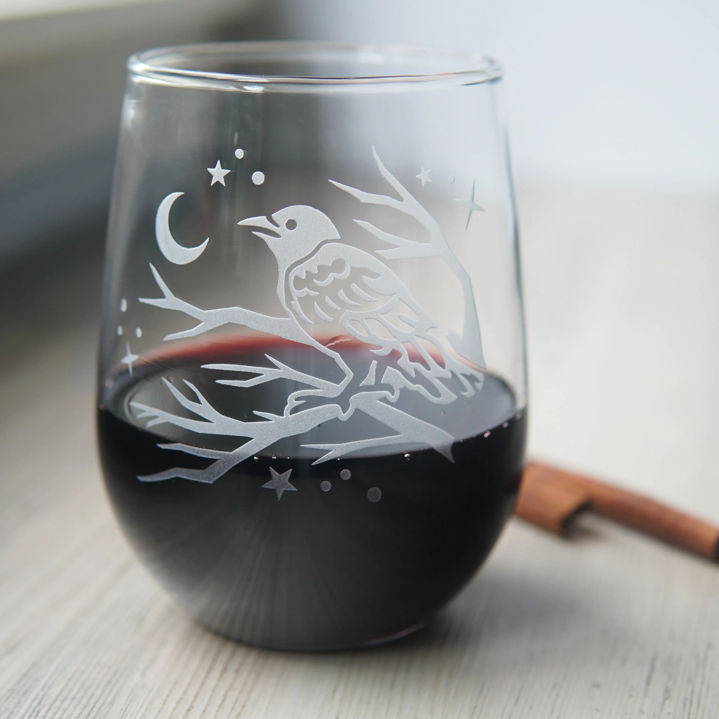 Crow Stemless Wine Glass - etched glassware - Image 6