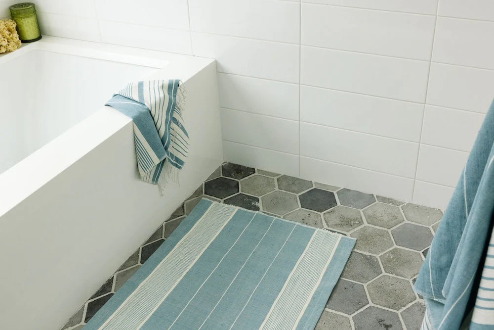 Dawa Handwoven Ethiopian Cotton Bath Mat - Image 5
