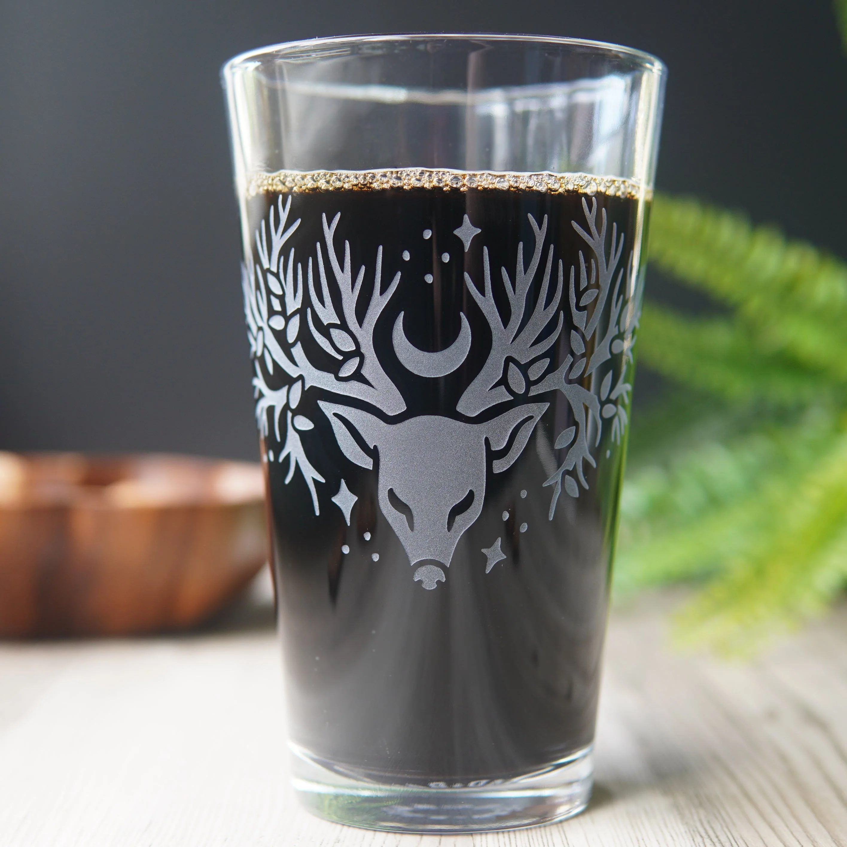 Deer Tree Pint Glass - etched glassware - Image 2