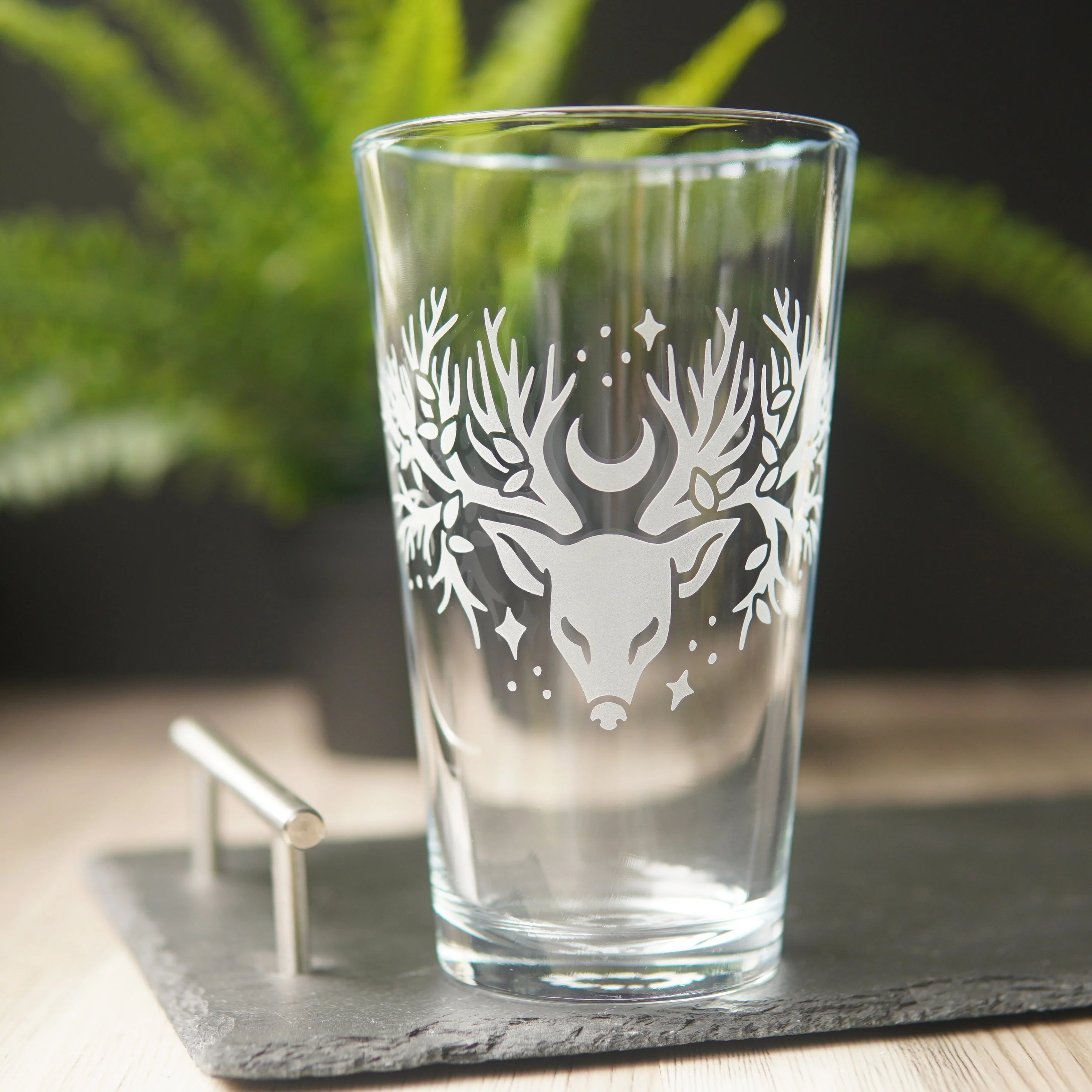Deer Tree Pint Glass - etched glassware - Image 3