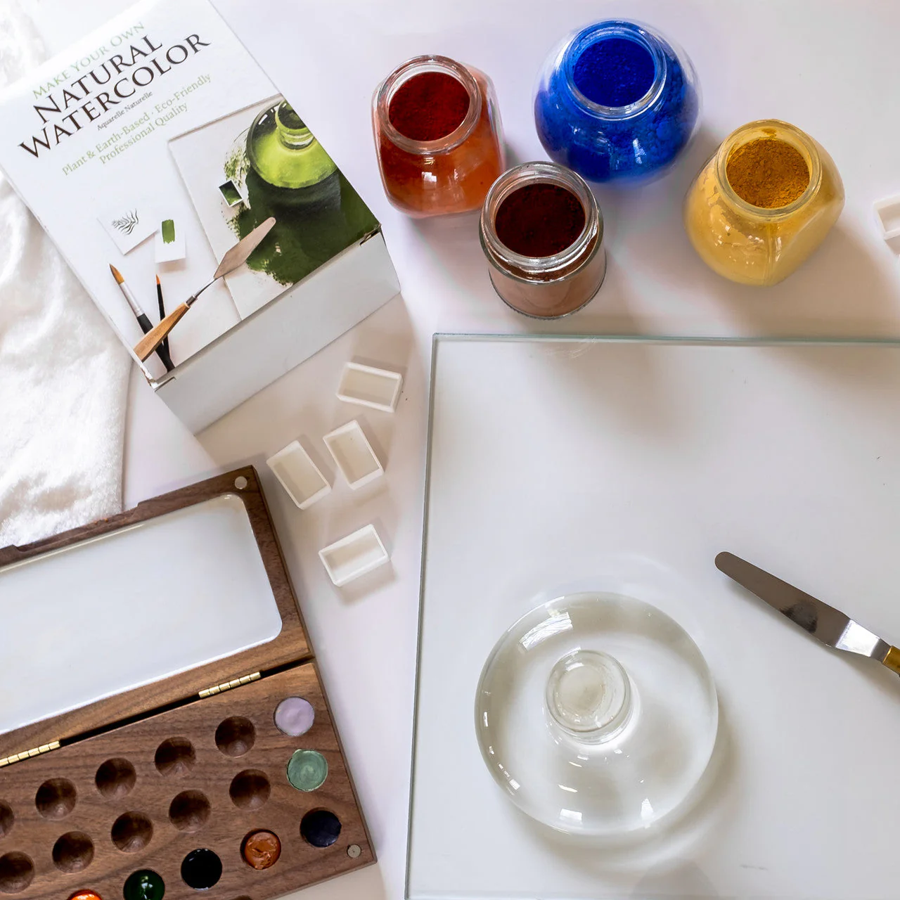 Deluxe Natural Watercolor Mixing Set - Image 4