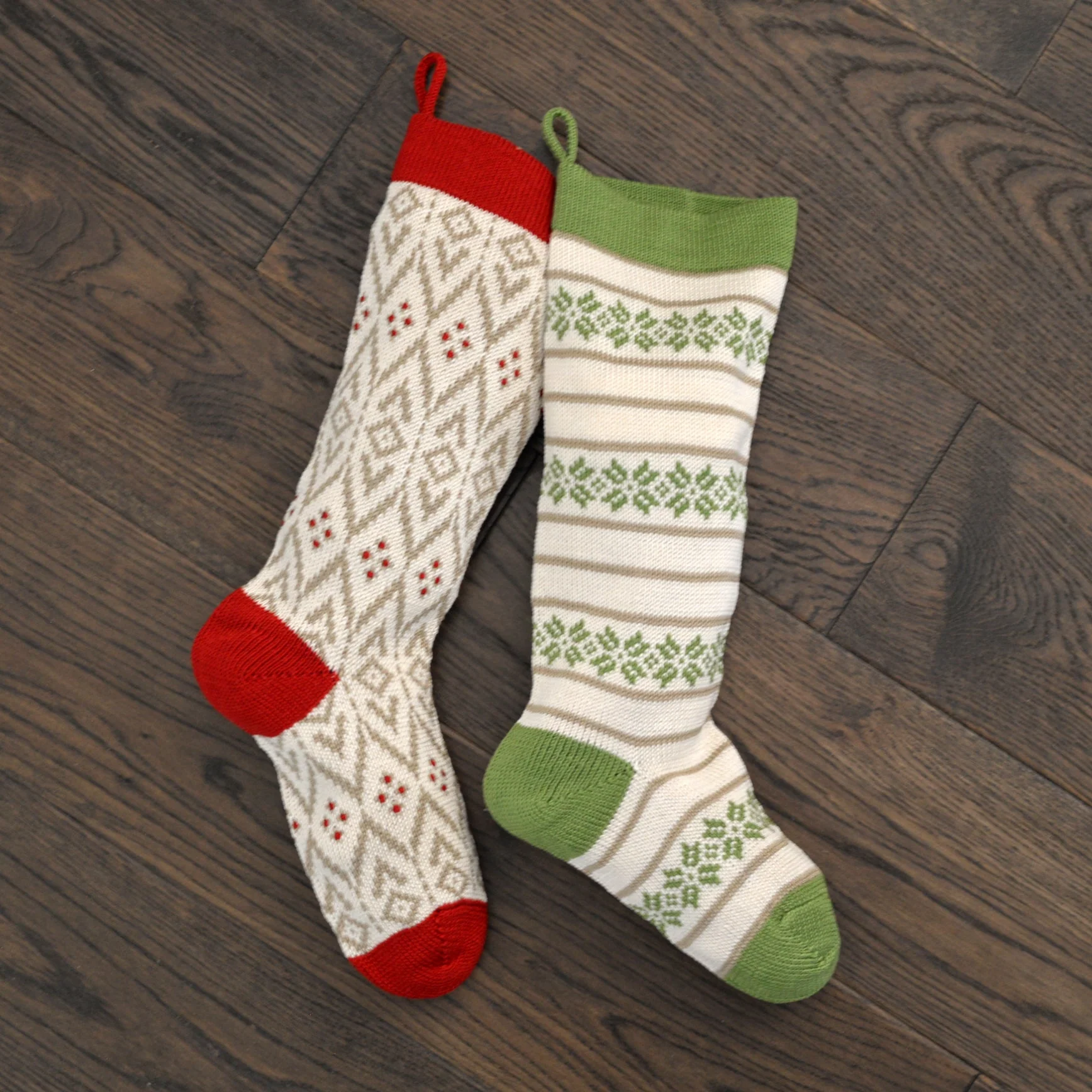 Ecru Patterned Stocking with Red Details - Image 4