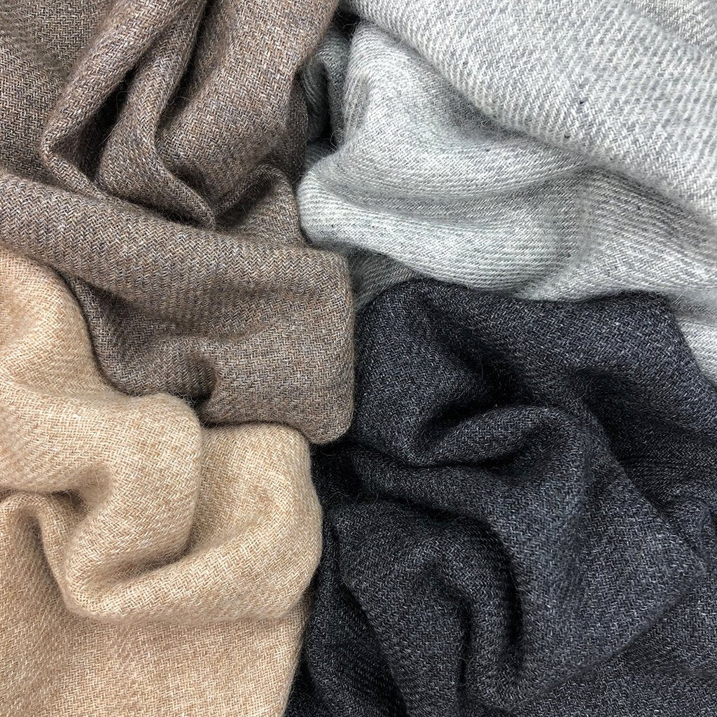 Espresso Handloom Cashmere Scarf - Image 3