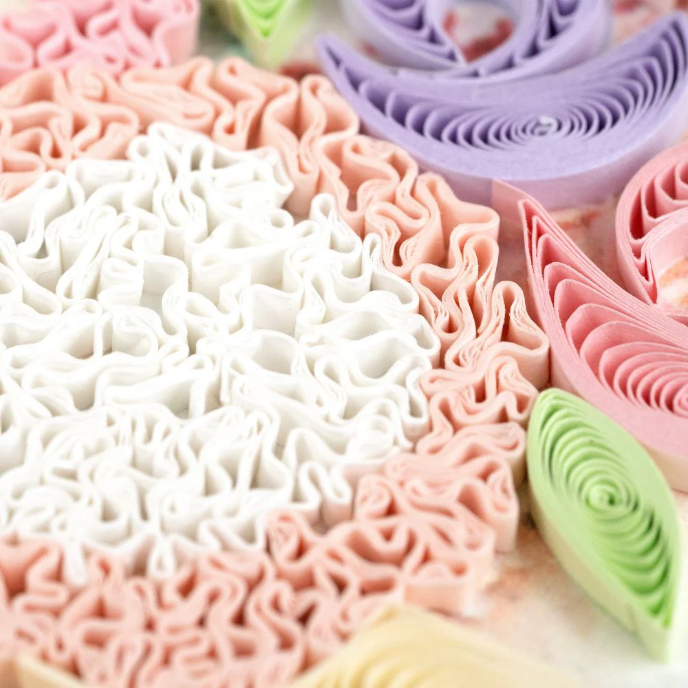 Floral Wedding Cake Quilled Greeting Card - Image 3