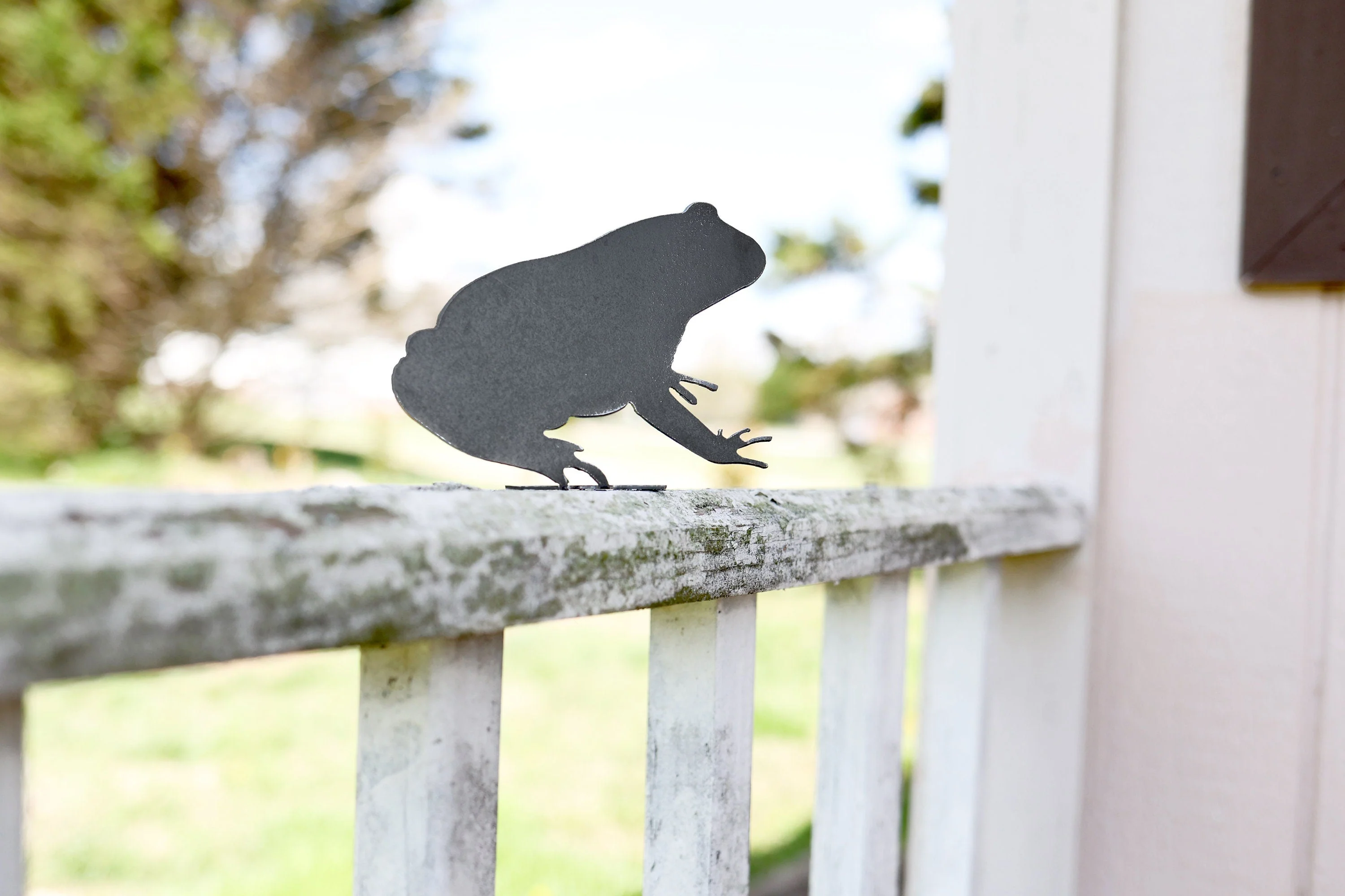 Frog Statue - Image 3