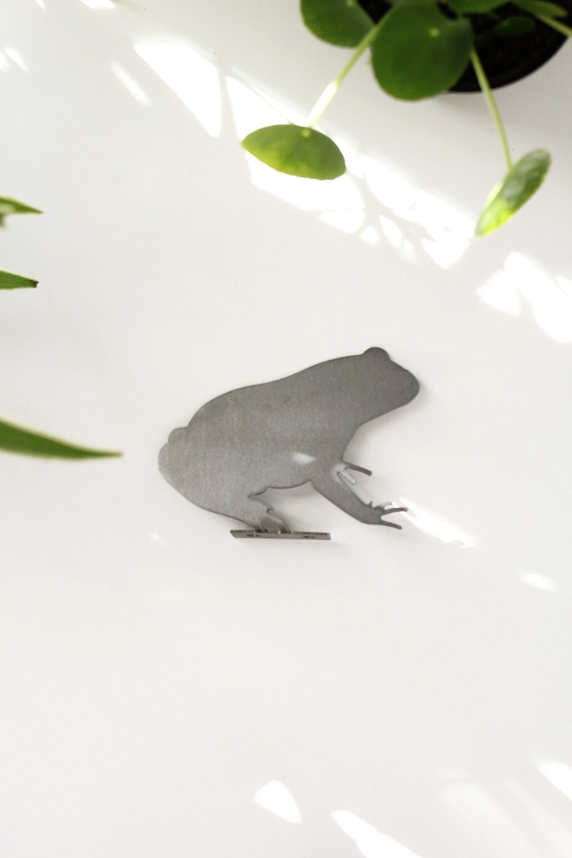Frog Statue - Image 5