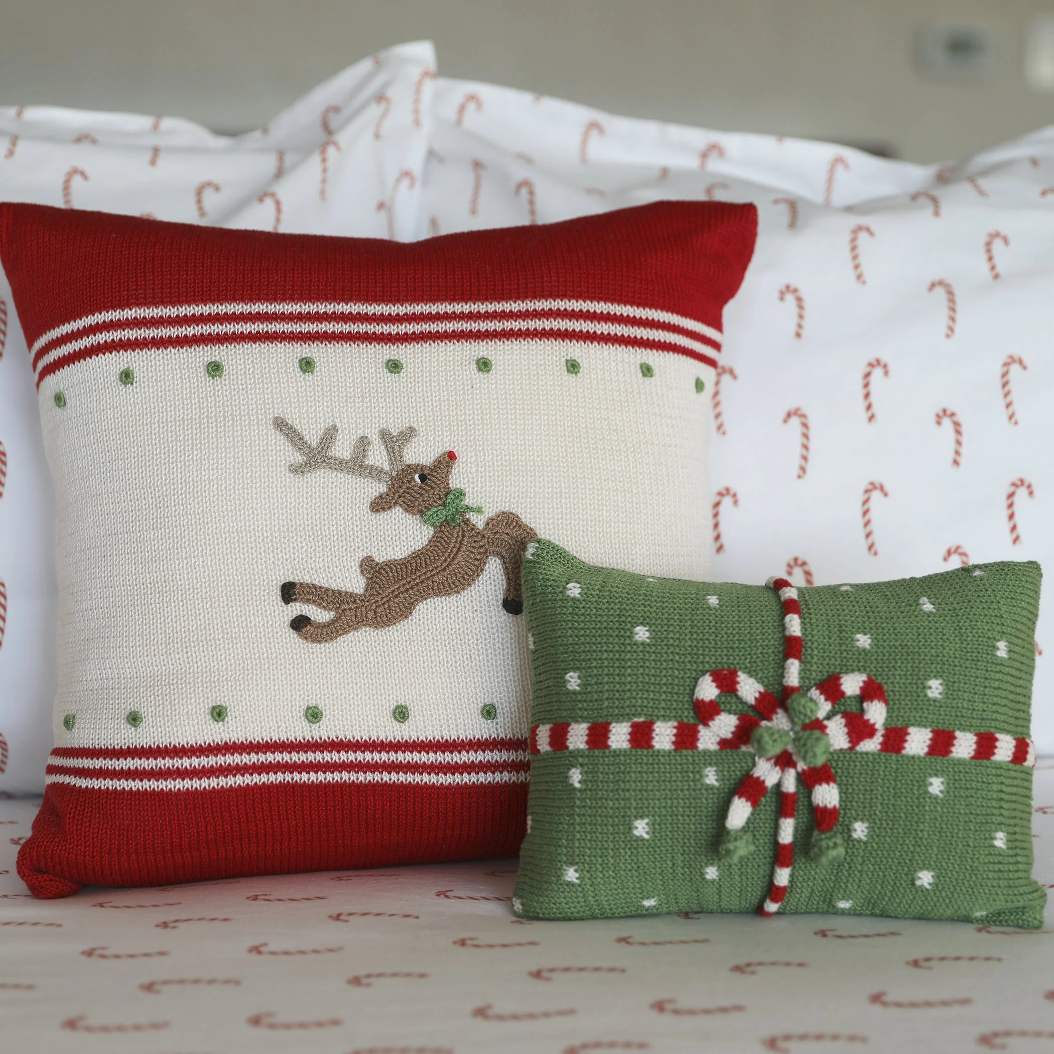 Gift Mini Pillow, Green - Image 4
