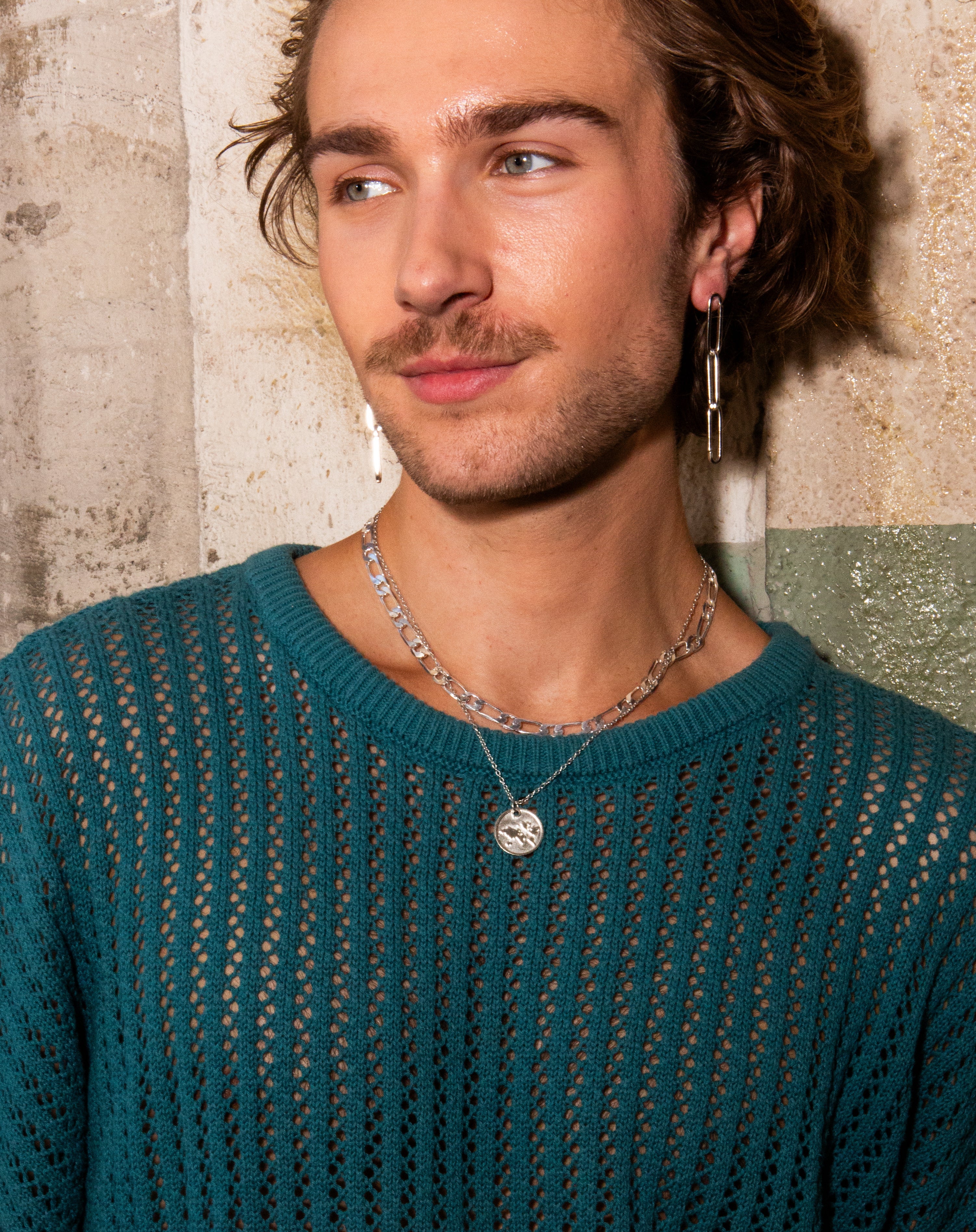 Globe Pendant Necklace - Image 4