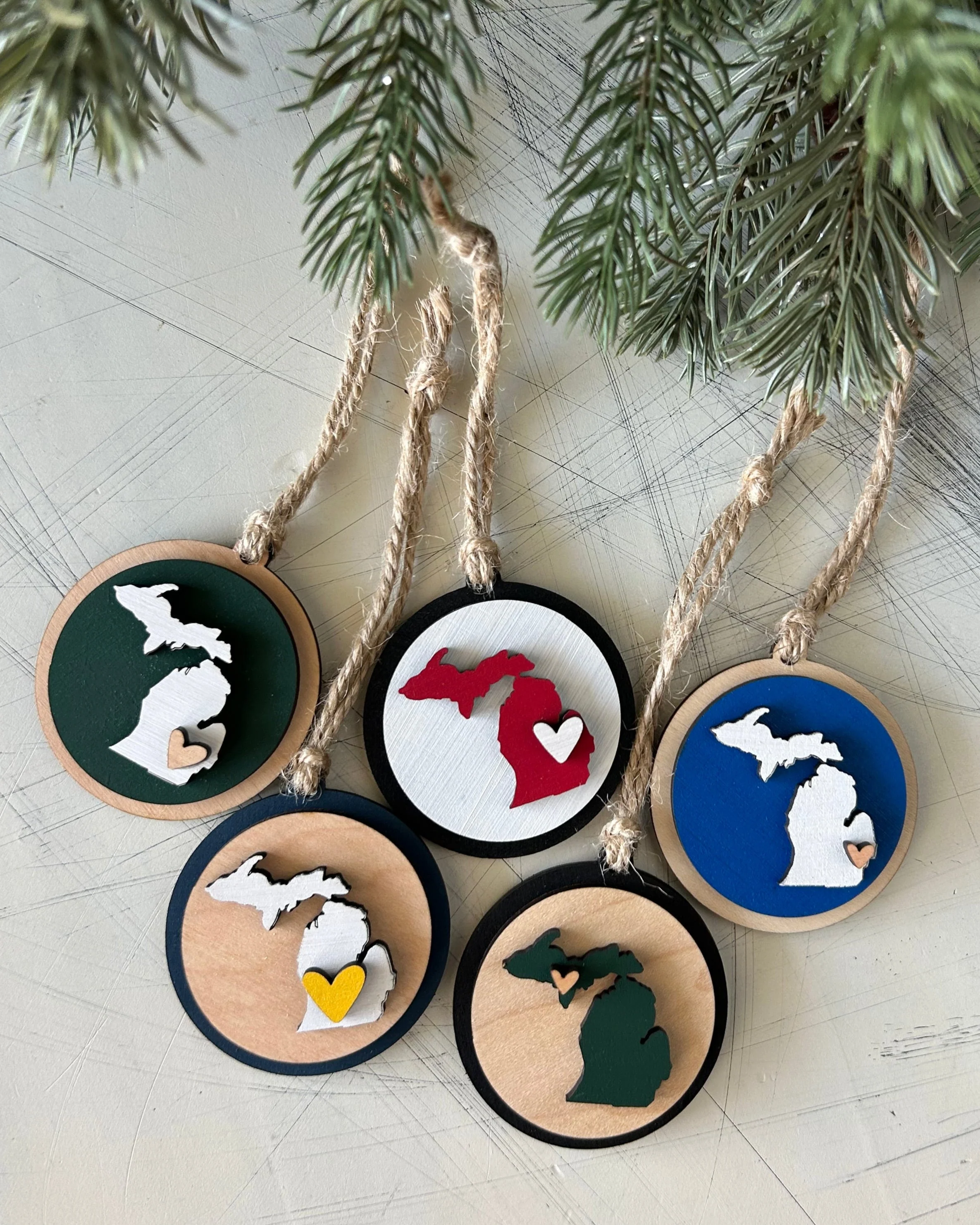Handmade Michigan round ornament with heart - customizable! - Image 3