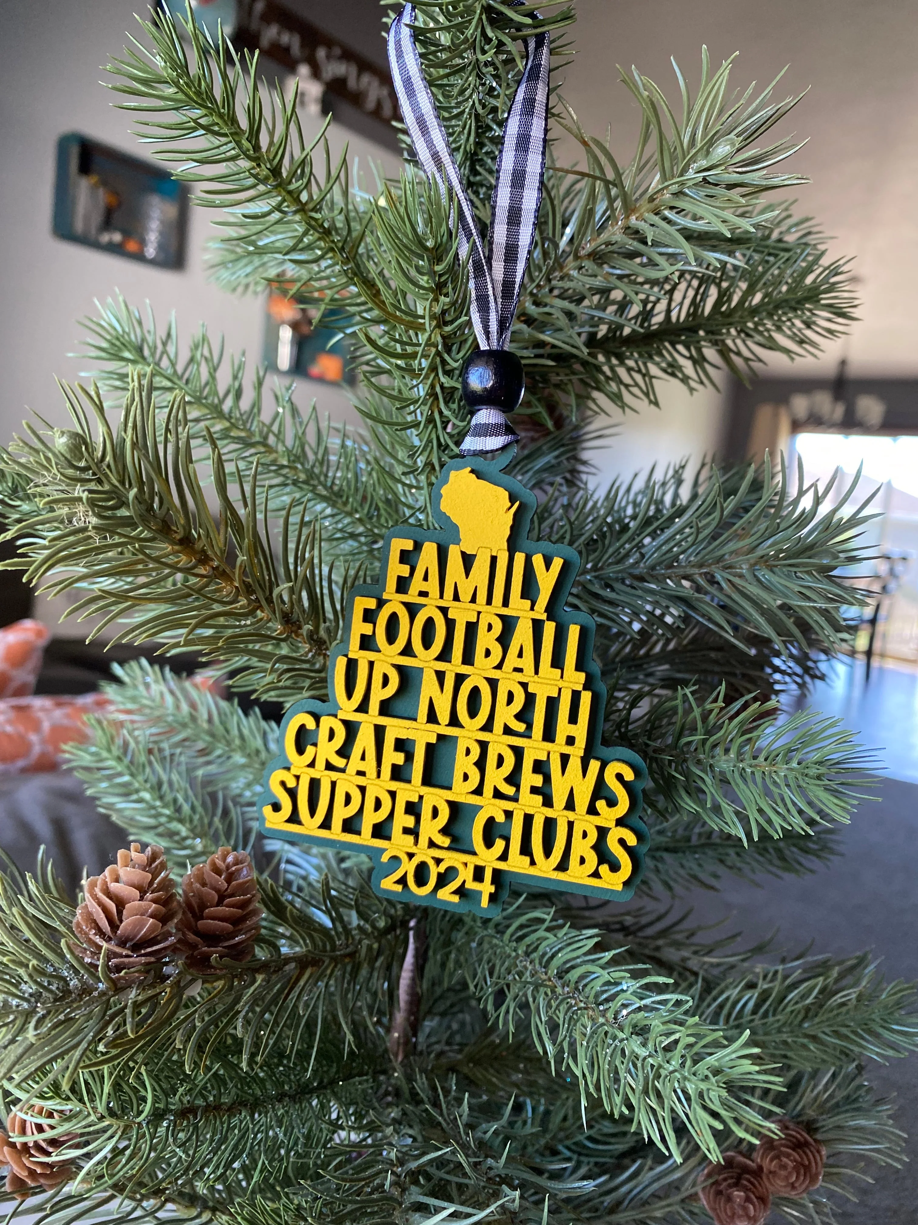 Handmade Wisconsin favorite things word ornament - green - Image 2