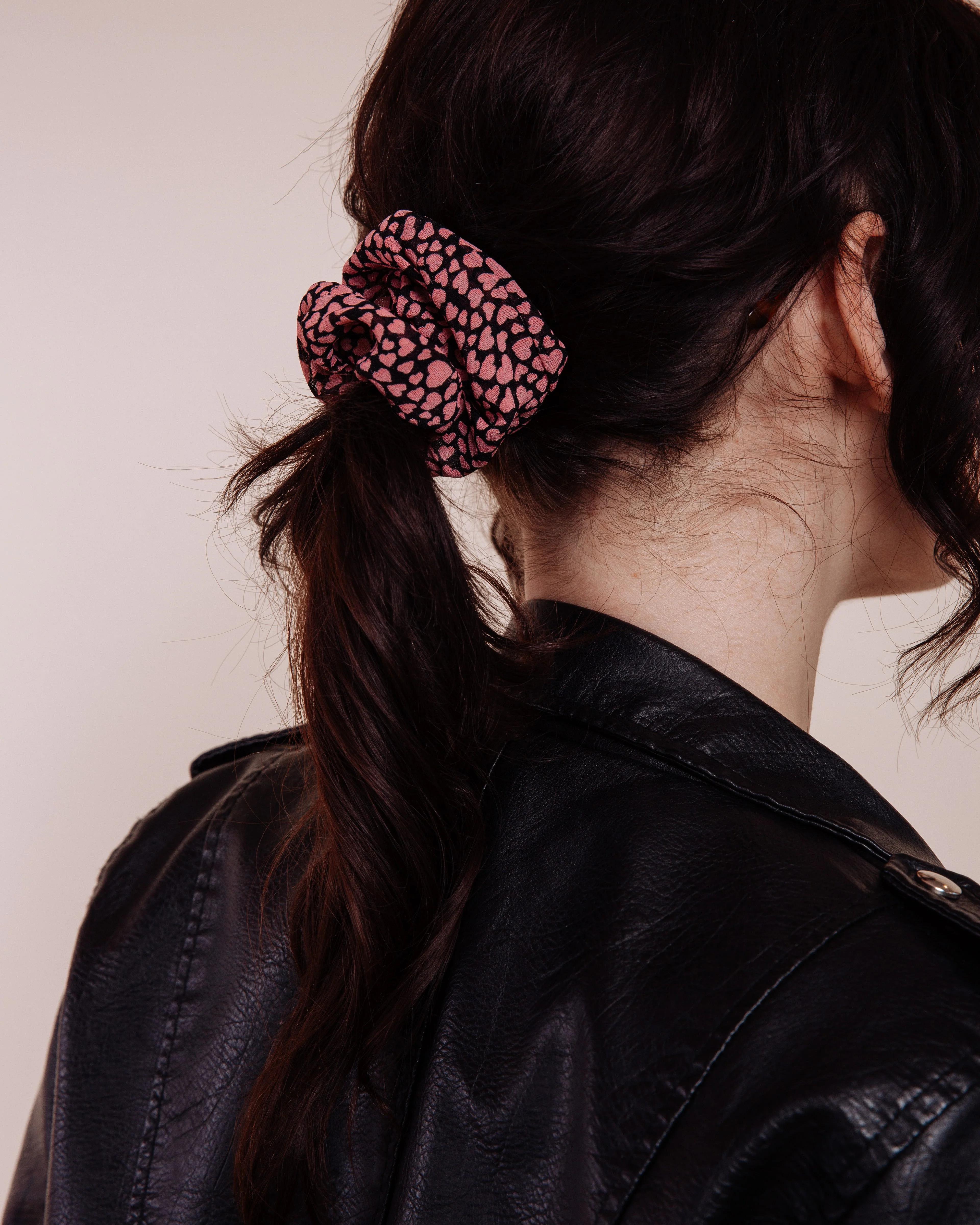 Heartbreaker - Scrunchie - Image 3