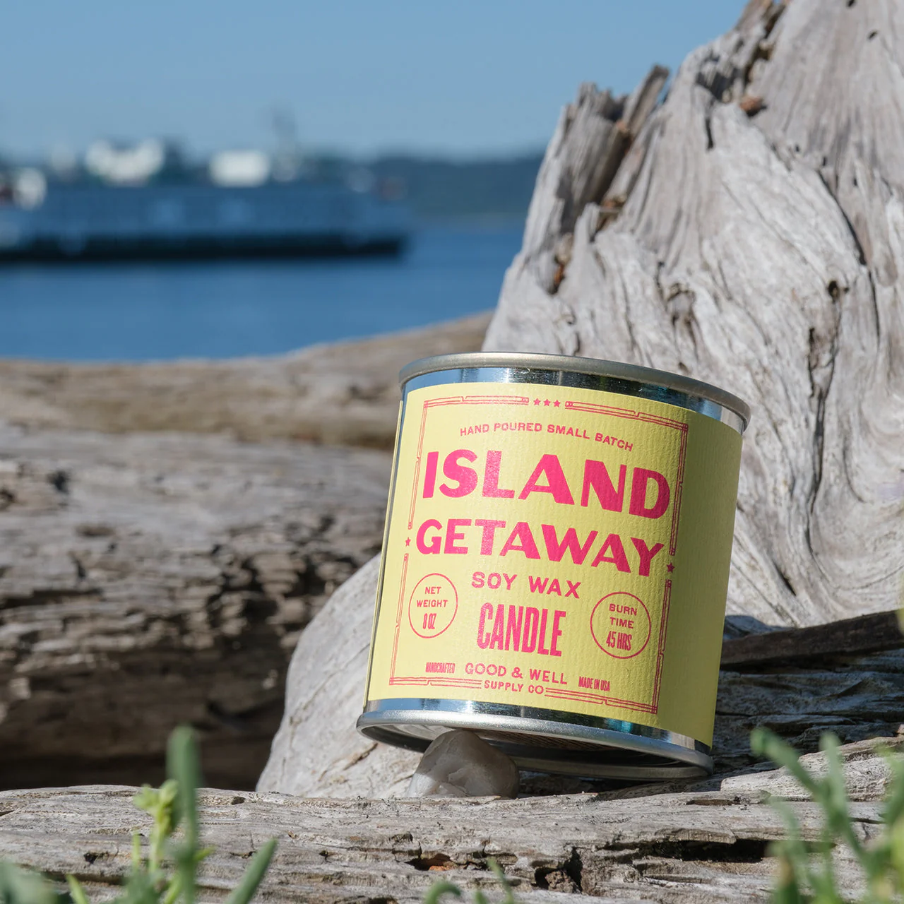Island Getaway Happy Place Candle - Image 2