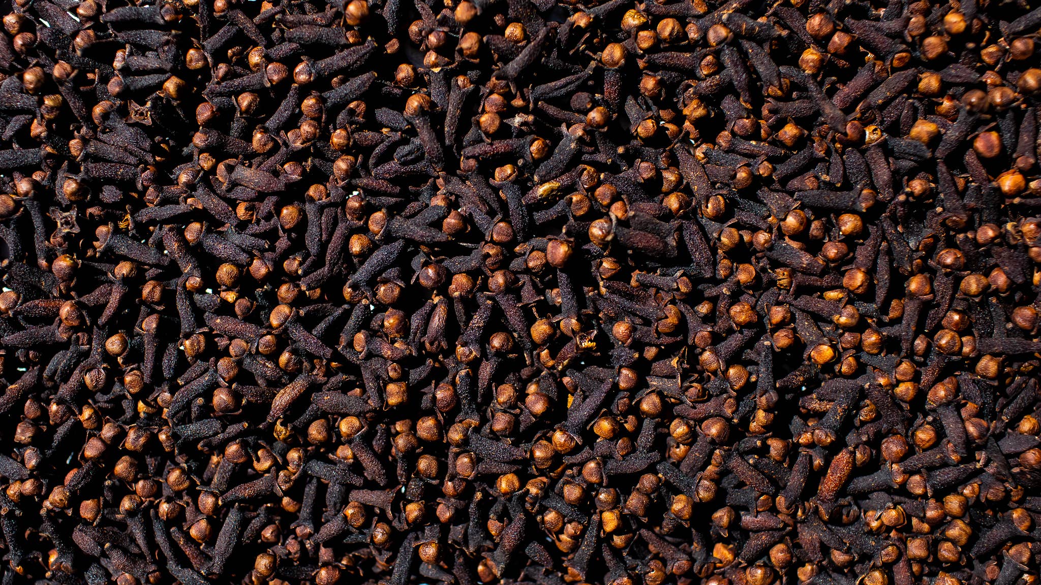 Kandyan Cloves - Image 2