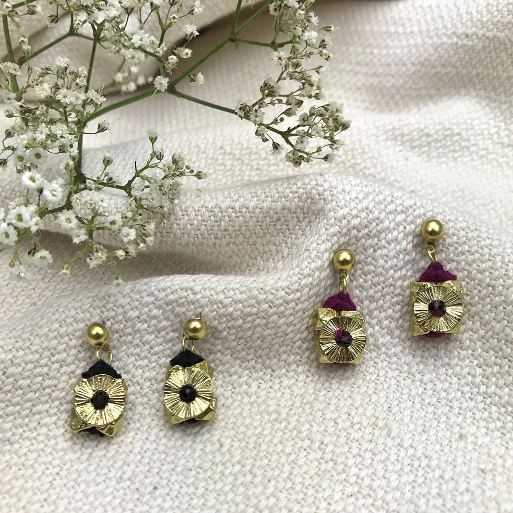 Keya Flower Earrings - Image 3