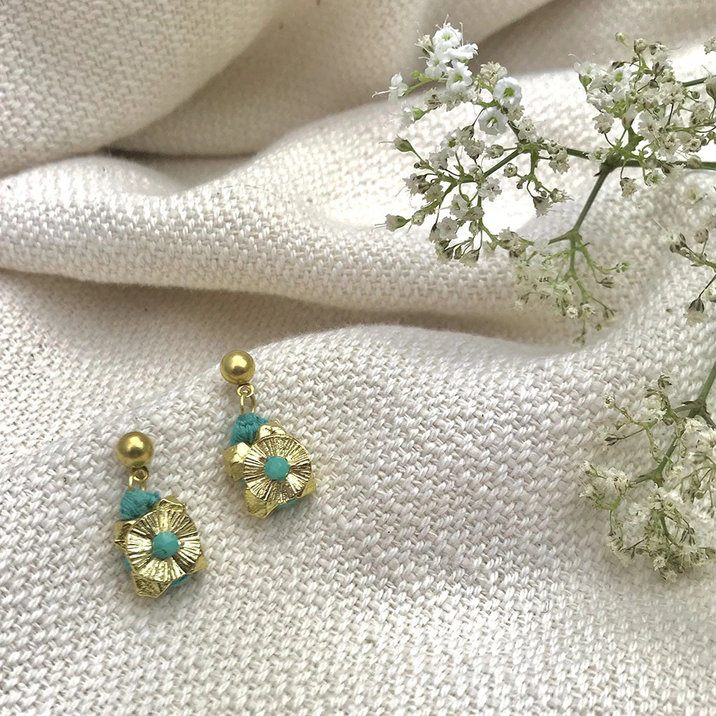 Keya Flower Earrings - Image 6