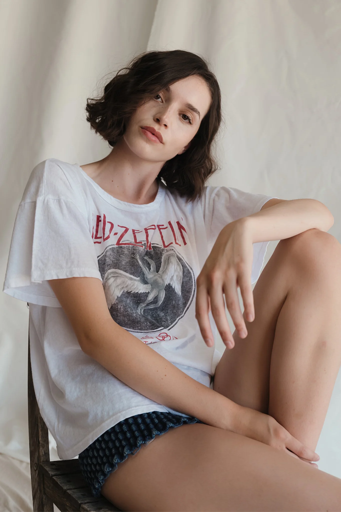 Led Zeppelin Swan 1968 Tee - Image 4