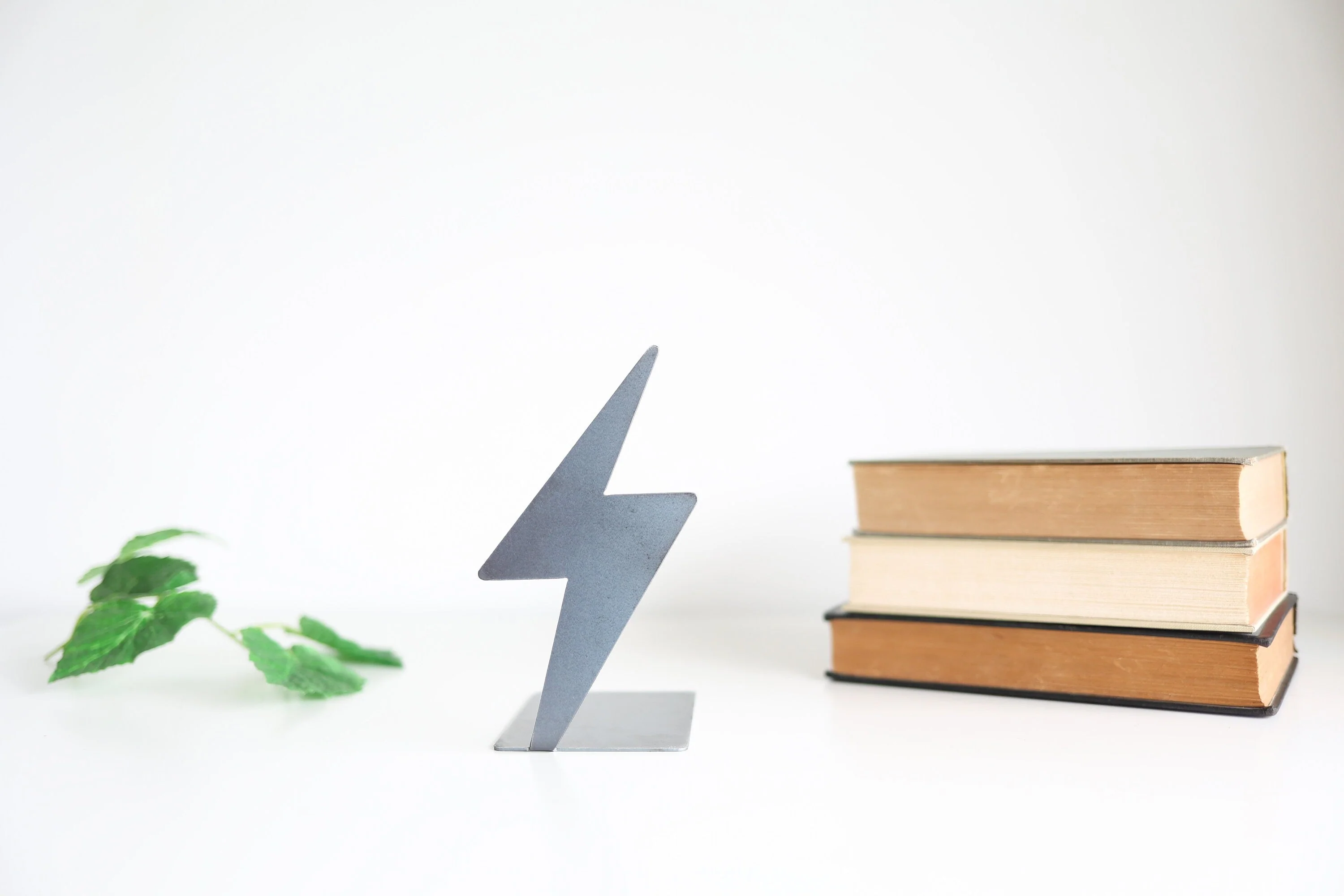 Lightening Bolt Bookend - Image 5