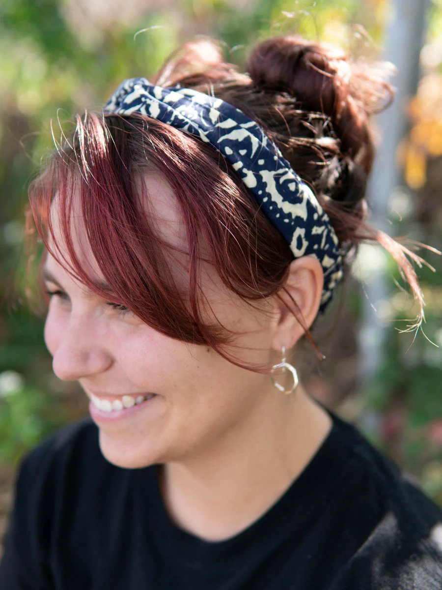 Looped Elastic Headband - Image 3