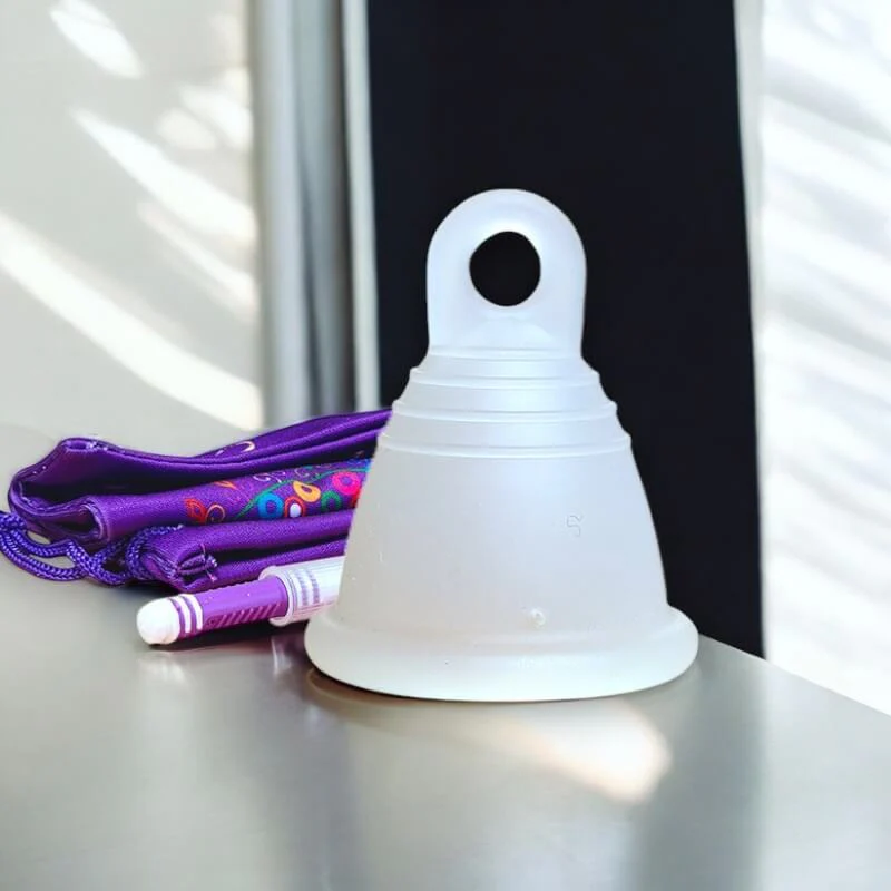 Low Cervix MeLuna Menstrual Cup -Me Luna- Ring, Shorty, Classic - Image 4