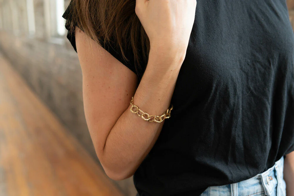 Luxe Brass Chunky Chain Bracelet - Image 5