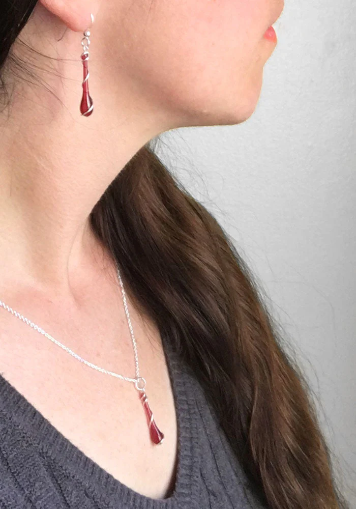 Lyra Pendant Necklace - Image 2