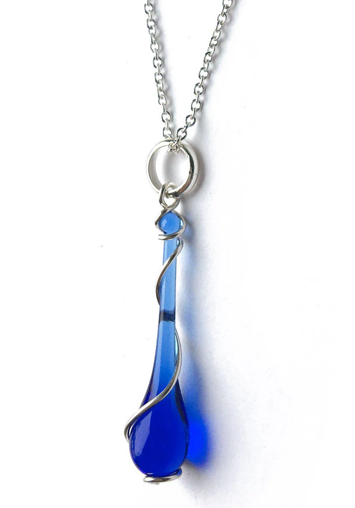 Lyra Pendant Necklace - Image 4