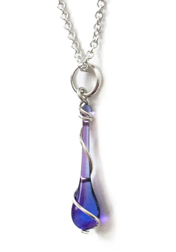 Lyra Pendant Necklace - Image 8