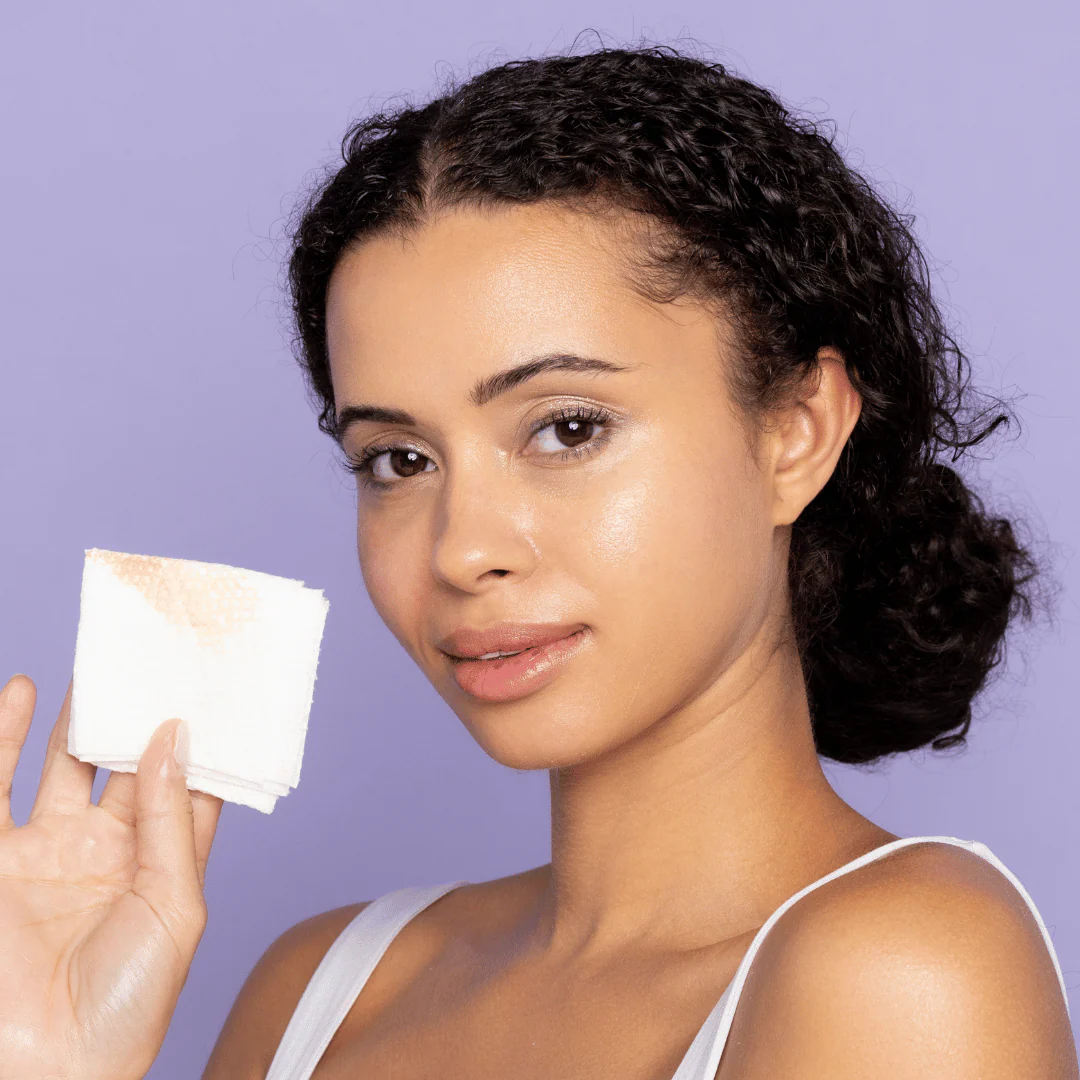 Makeup Melt Fragrance-Free Oil Cleanser - Image 5