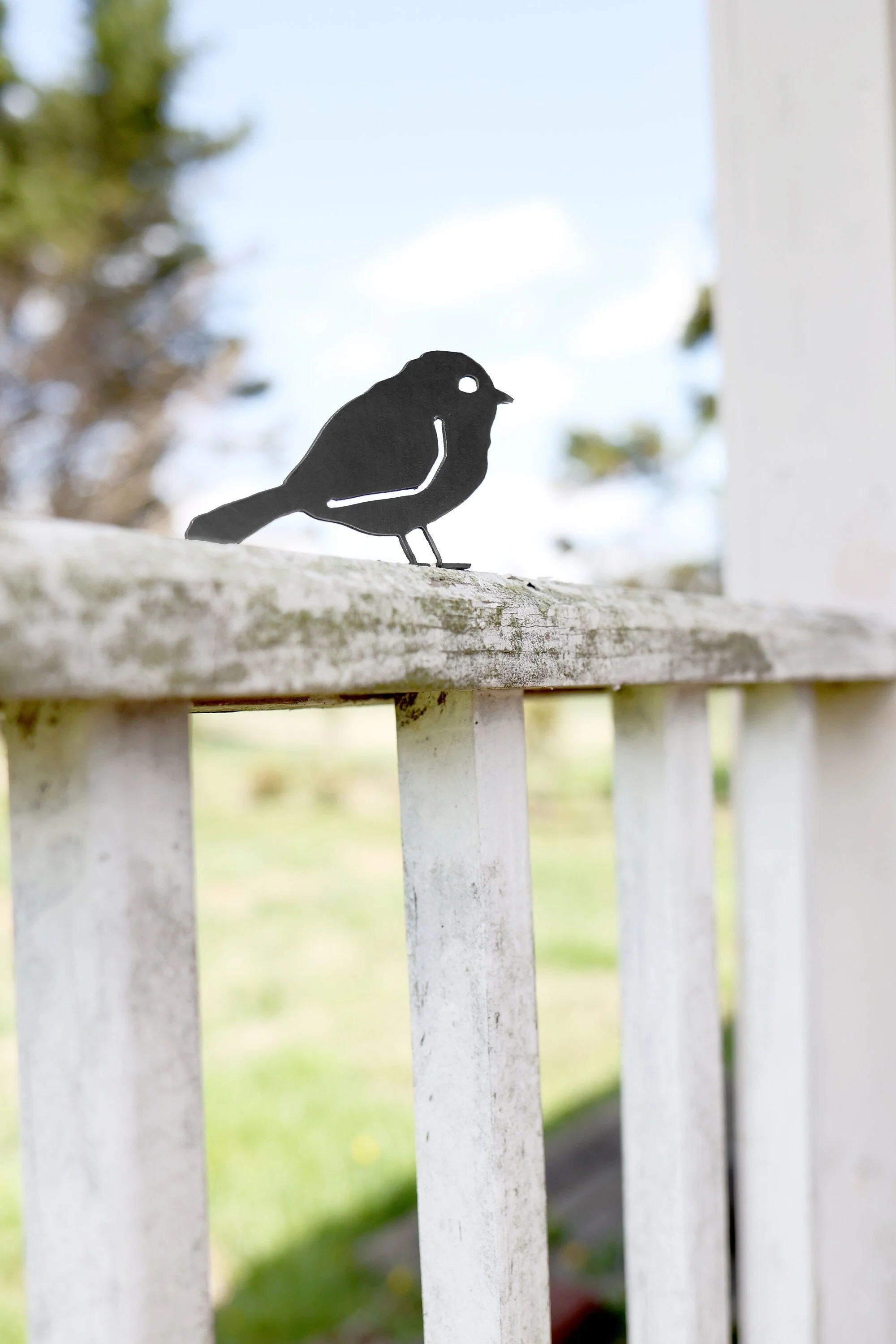 Metal Bird Statue - Chickadee - Image 2