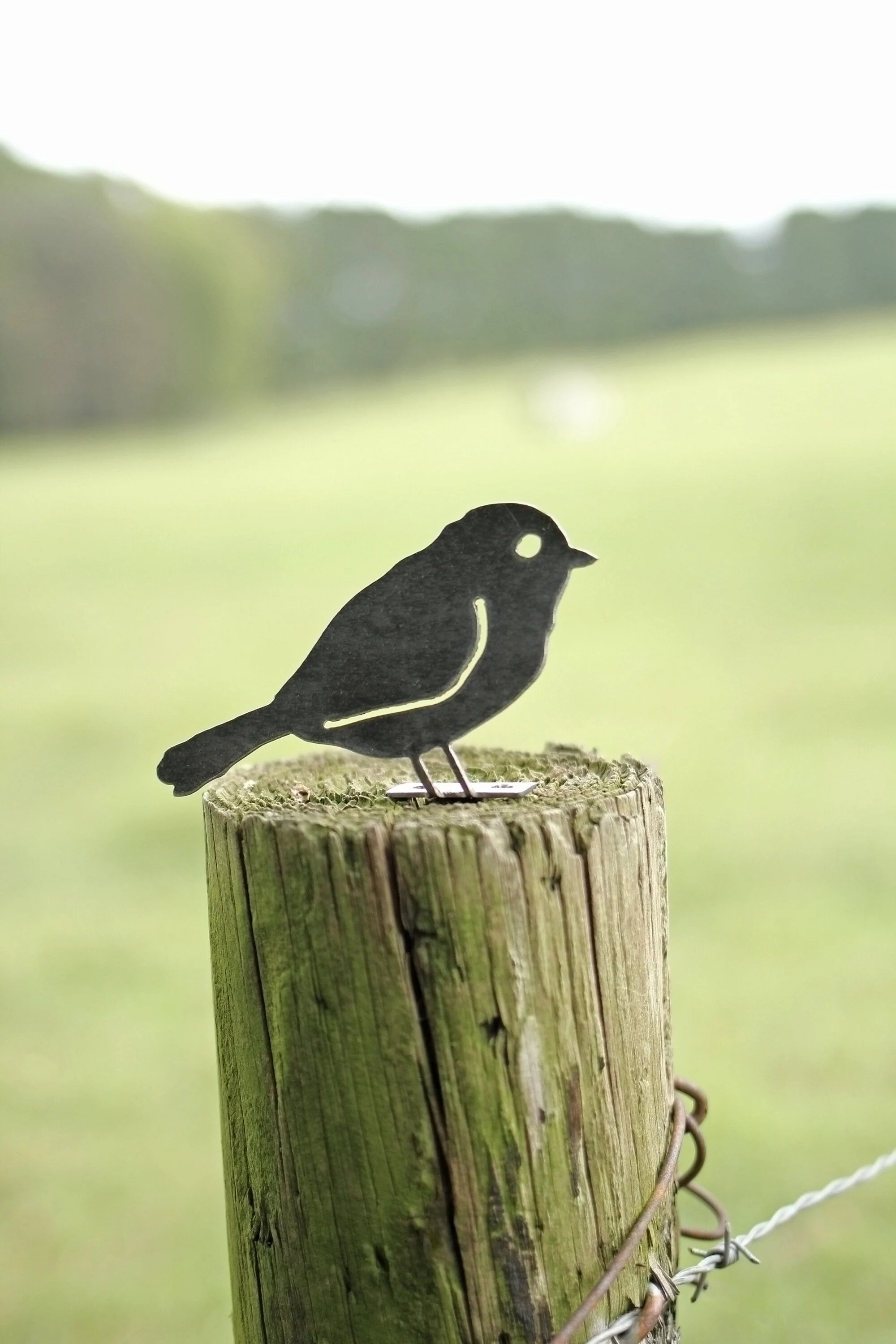 Metal Bird Statue - Chickadee - Image 7
